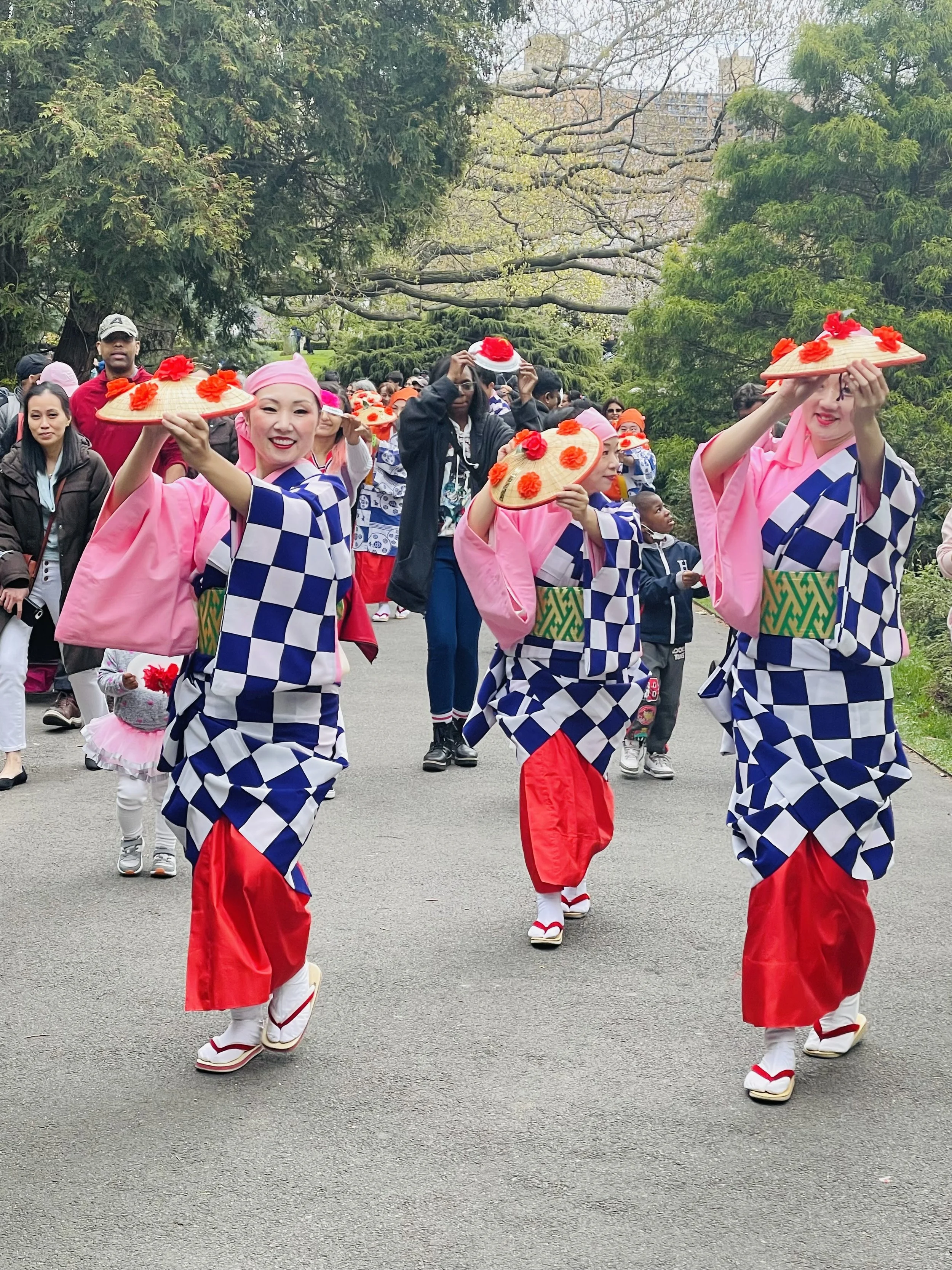 ブルックリンの植物園　花笠踊り