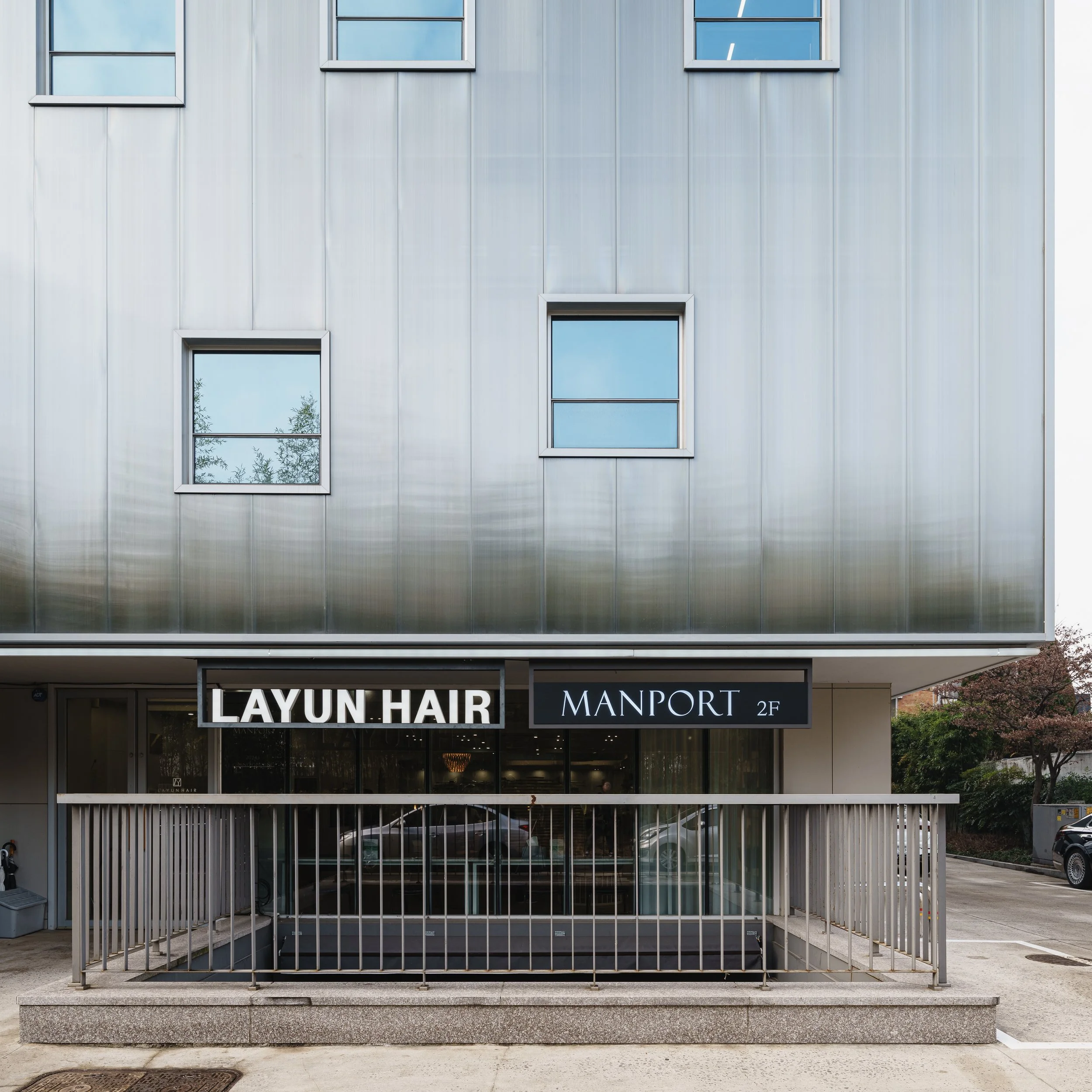  Dongmyeong-dong, 라윤헤어 맨포트            ⓒ 2019. ERANG ARCHITECTURAL DESIGN OFFICE Co. all rights reserved.  