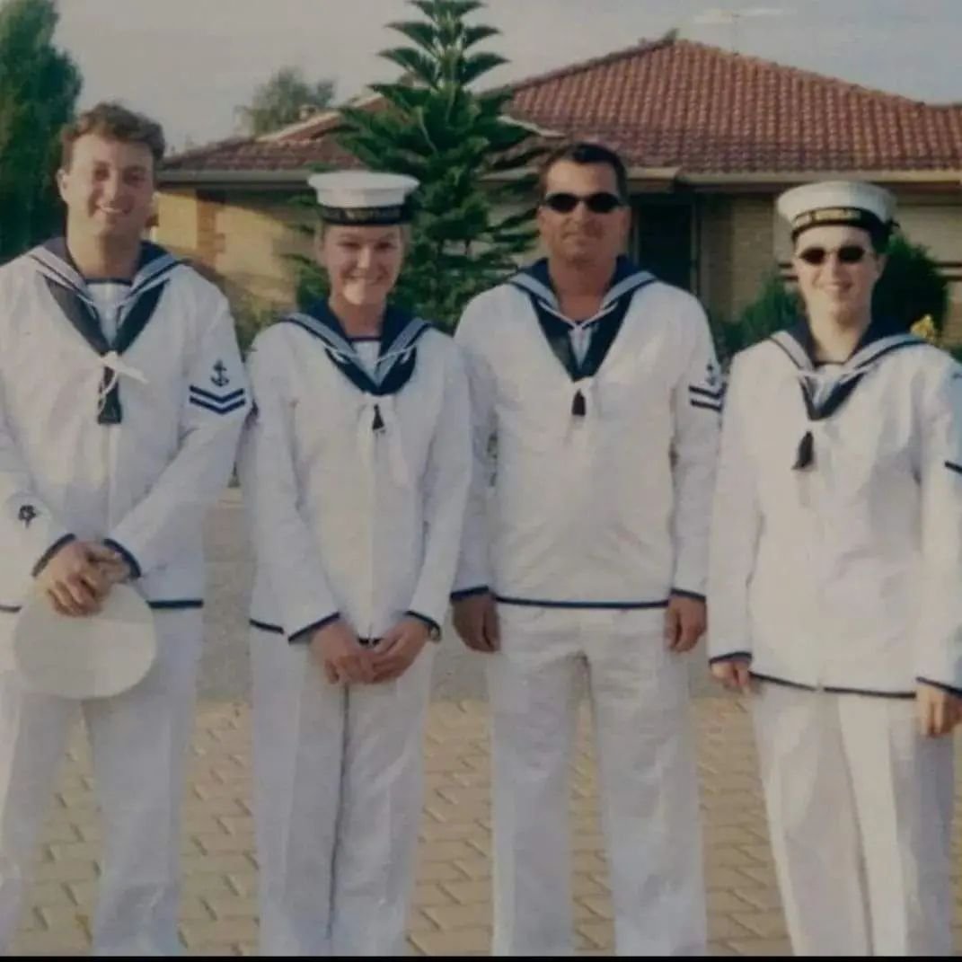Anzac Day 1998...the first time I wore the unisex uniform after being issued the traditional WRANs kit when I enlisted in the mid 90's.

But today isn't about me and my service story.

Today, I pause to pay my deepest respect to those who have bravel