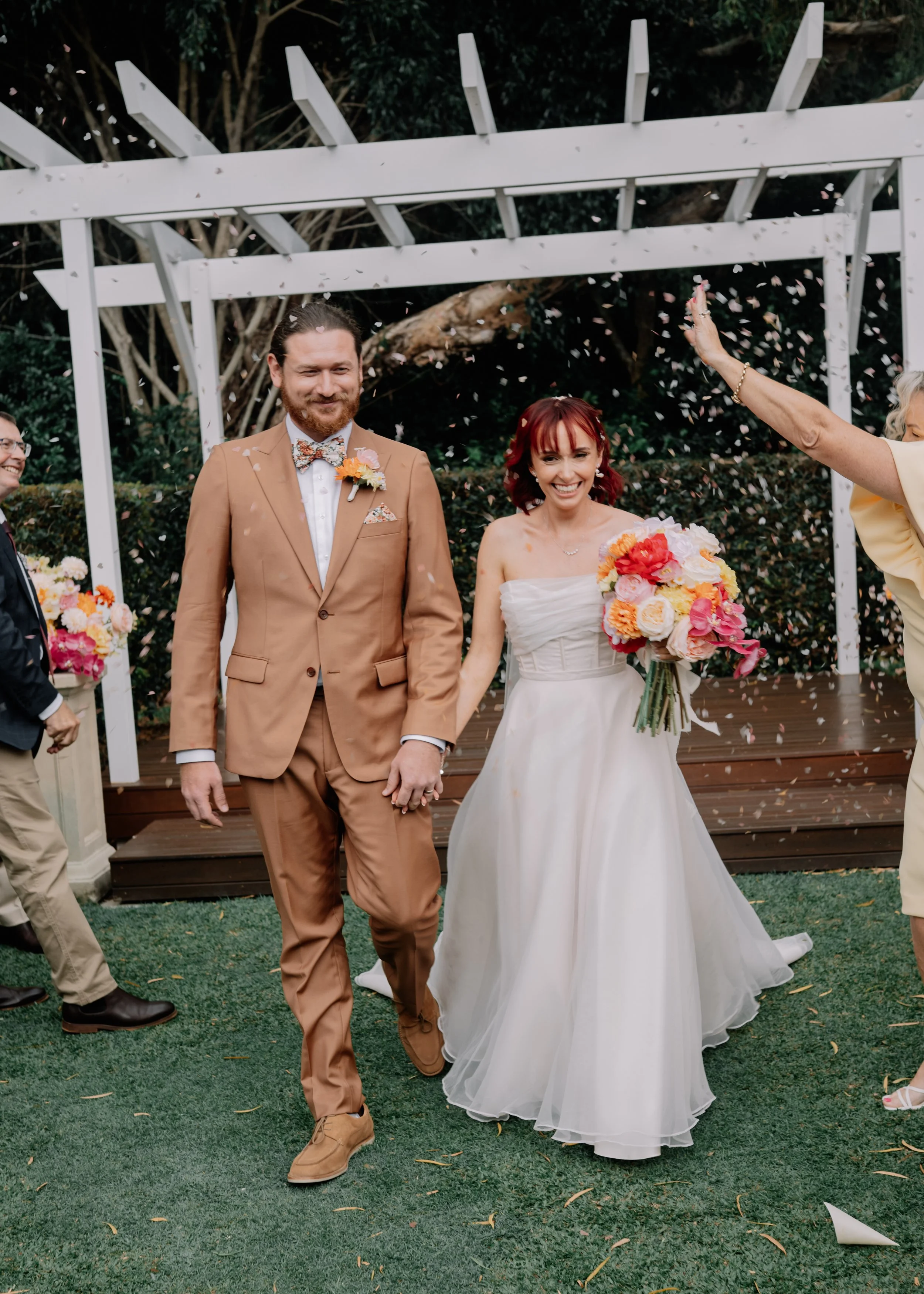 confetti-toss-at-wedding-ceremony (3).JPG