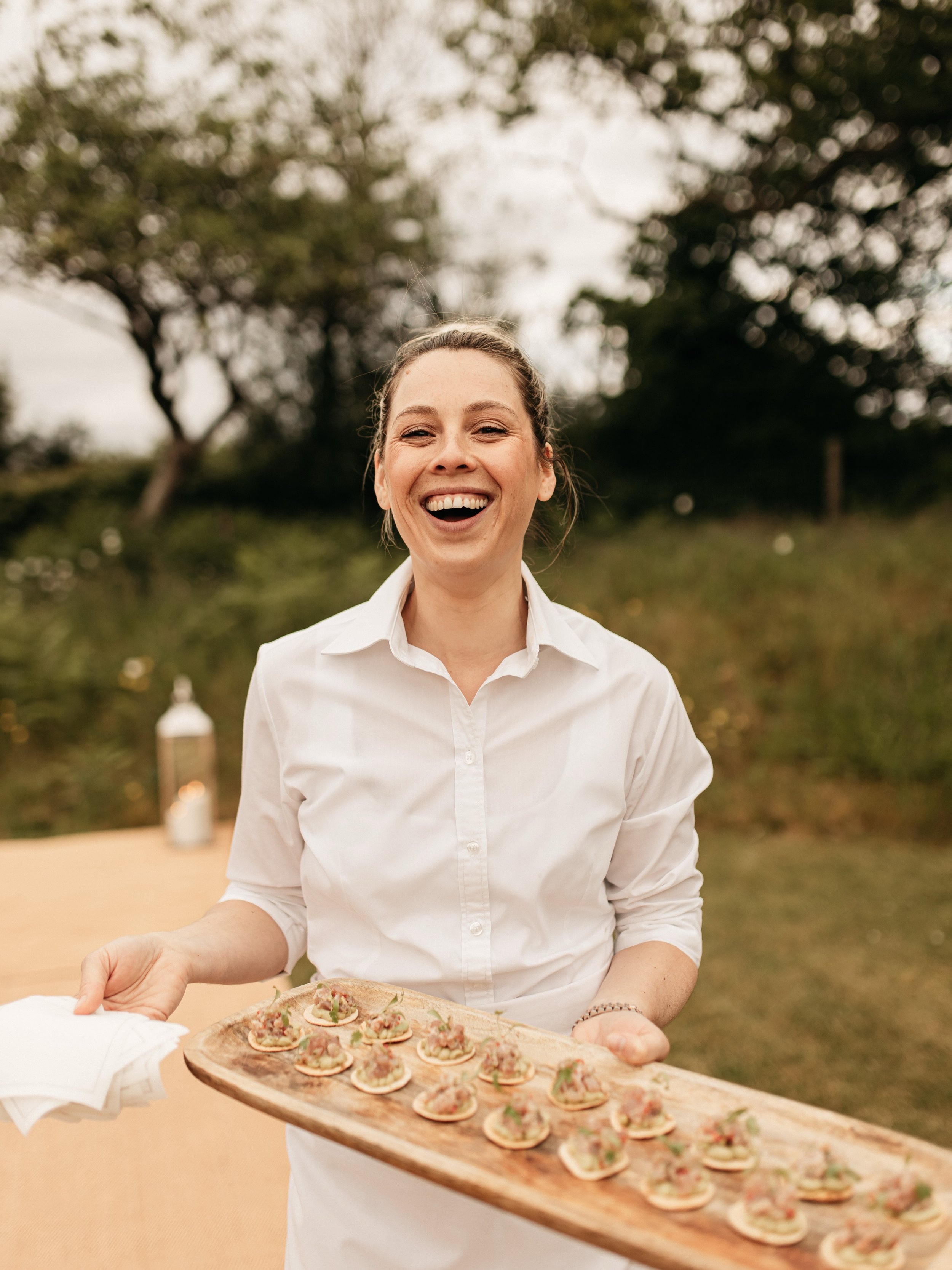 A happy team makes every event extra special ✨😁

Catering | @twomanycooks 
Marquee | @sailandpeg 
Venue | @thesurreyfarmhouse 
Bar | @thedrunkenjockeys 
Photography | @jendeberigny 
Florist | @mad_lilies 

#party #staff #happy