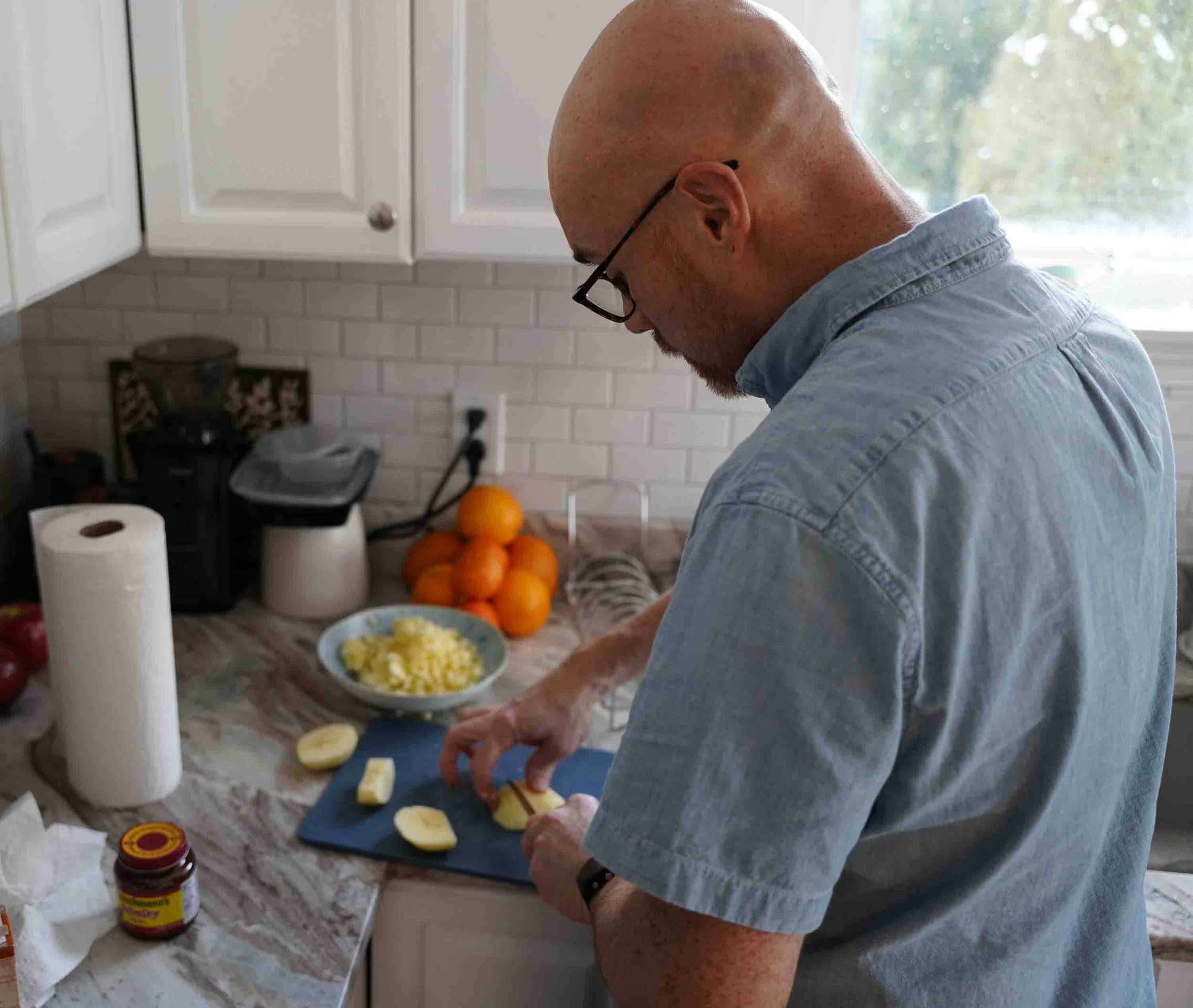 Making New Year's Oliebolen