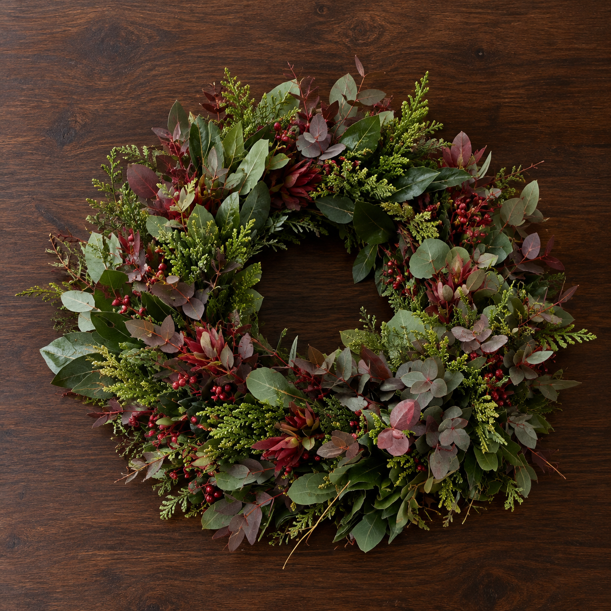Echter Adventskranz aus frischem Grün