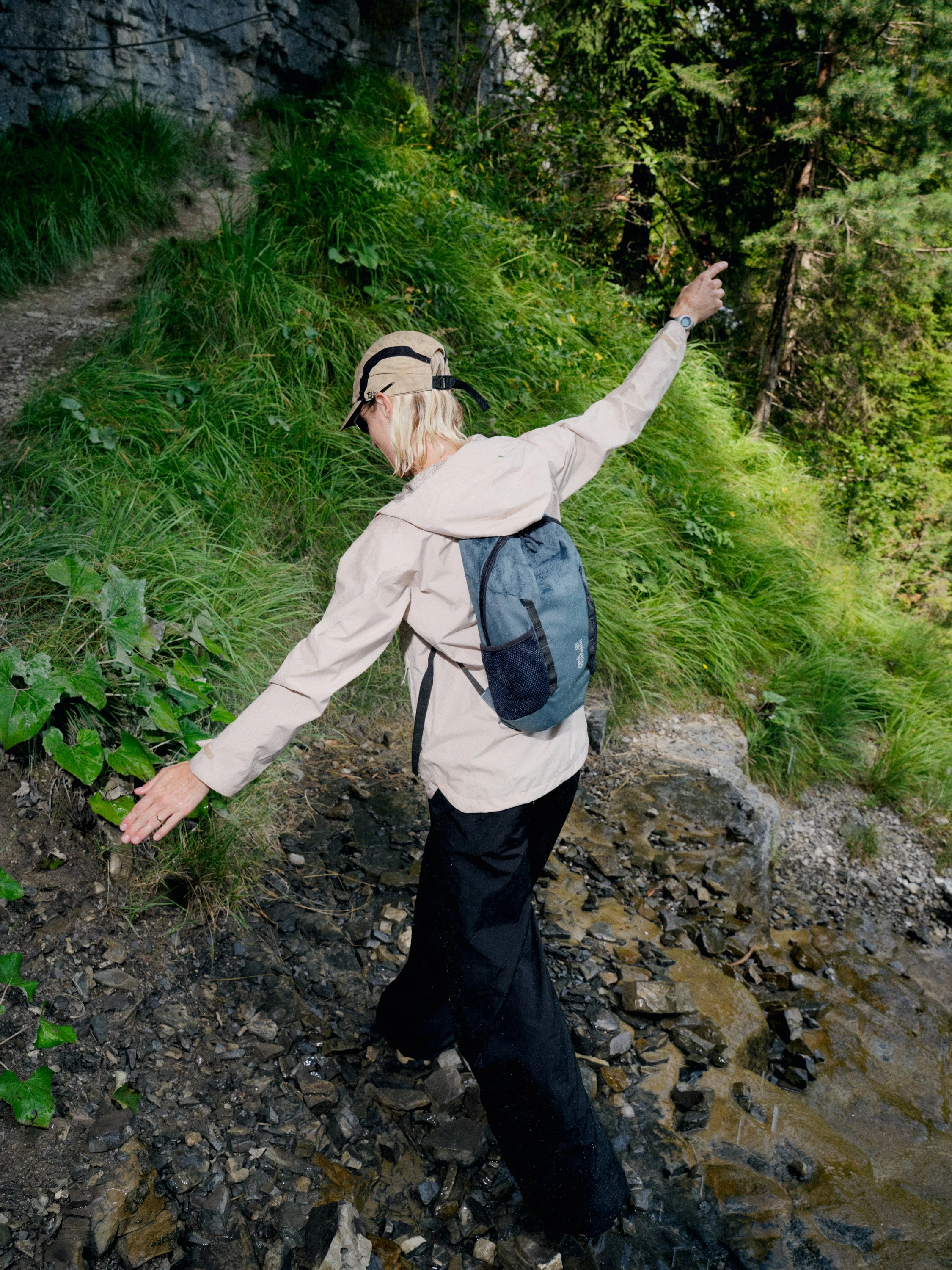 COMMERCIAL_JACK  WOLFSKIN_IMOGENE BARRON_HIGH RES_11 copy.jpg