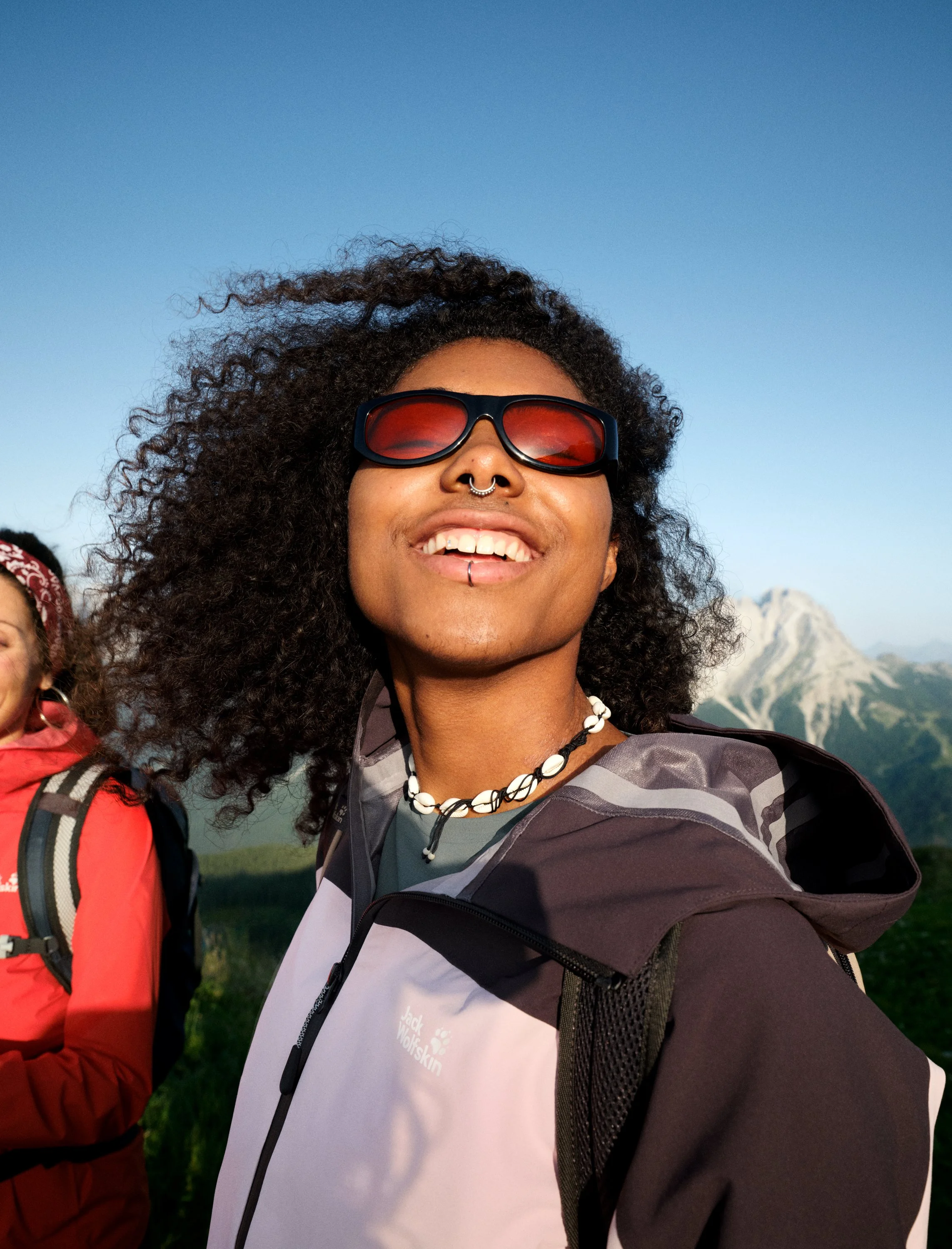 2740_IMAGINE_IB250904_JACKWOLFSKIN_S05_Group_195_sRGB_F1 copy.jpg