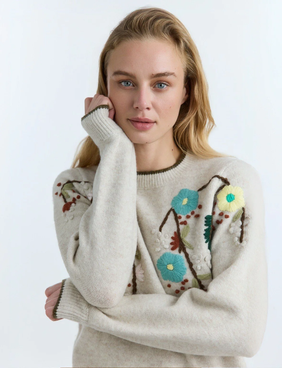 Embroidered Knit - Cream