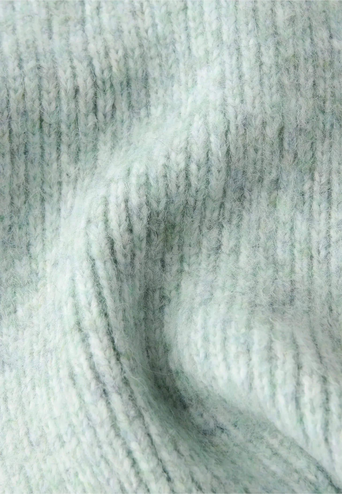 572848 c.jpg