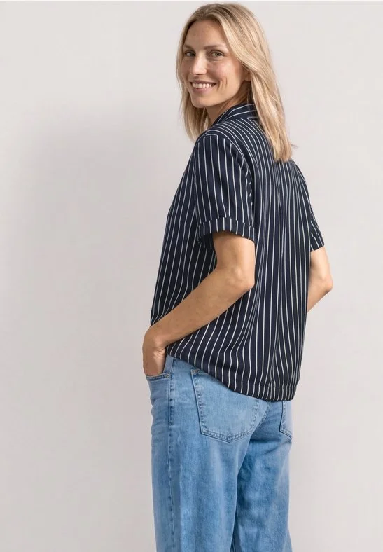 346824  b.jpg