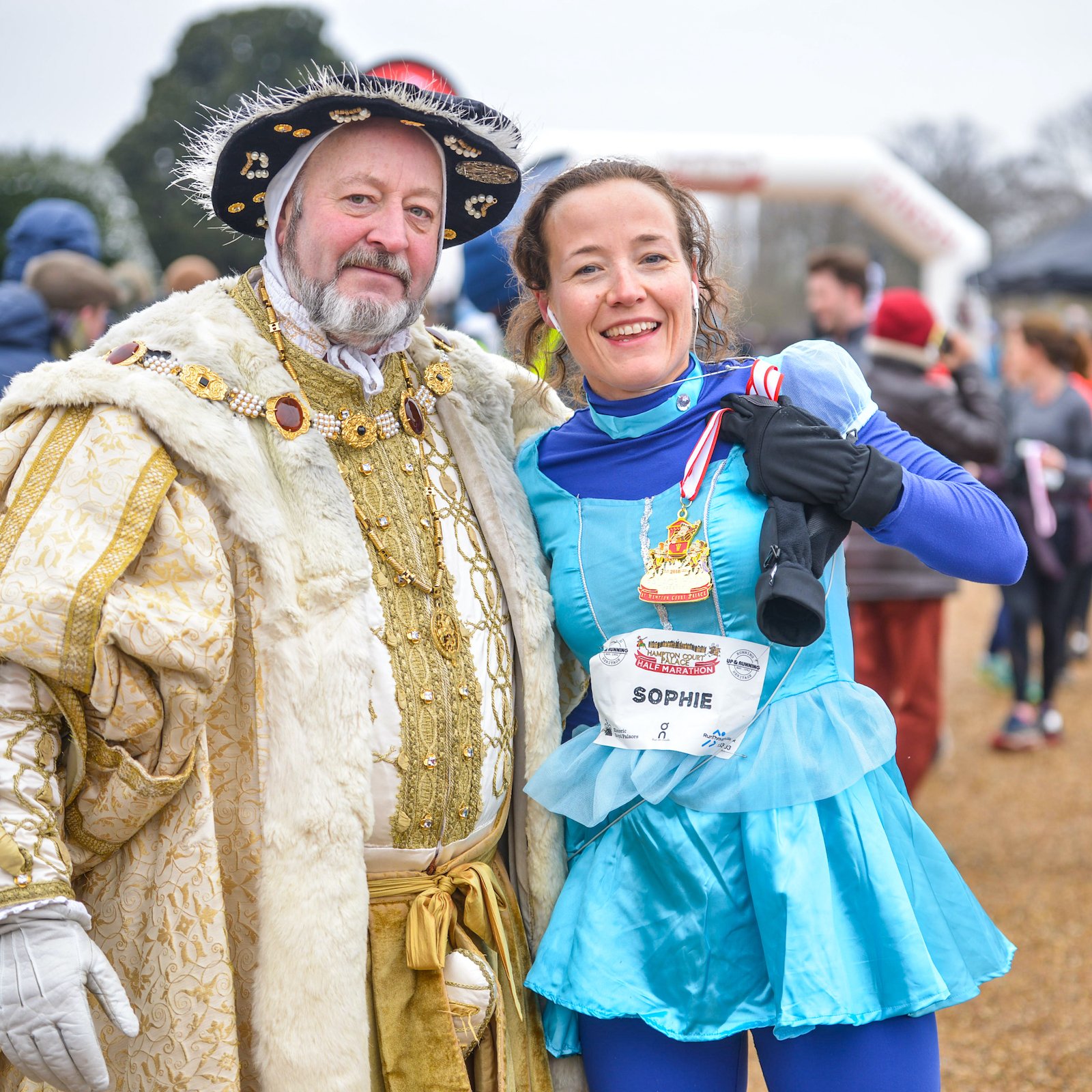 Hampton Court Palace Half 2.jpg