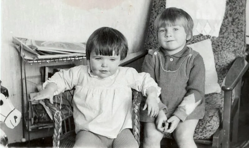 Caroline & Lydia Falconer 