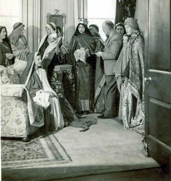 Grace Baglin  - A school nativity play