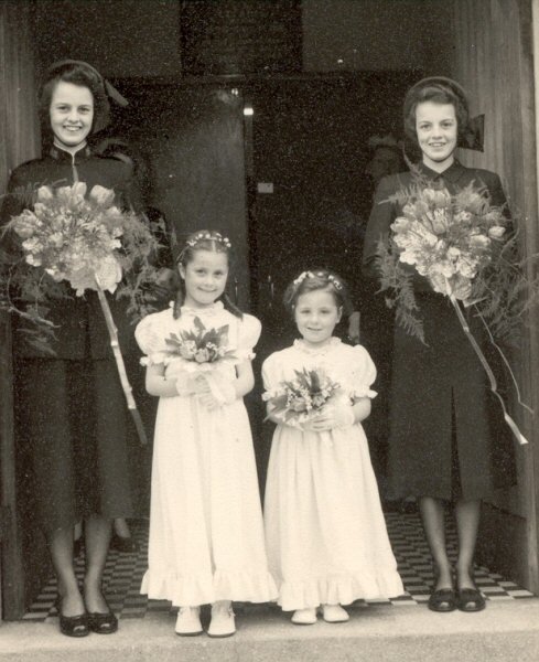 Ruth Davis & Ann (sisters at a friends wedding)