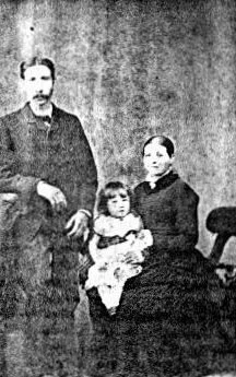 Thomas-Stickler-1858-1931-and-wife-Jeanetta-Arthur-with-their-son-Albert-Thomas-Arthur-Stickler