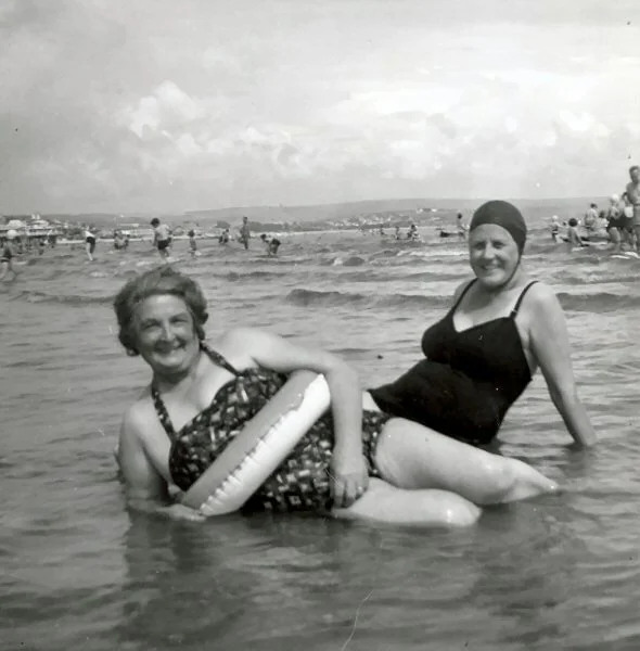 Florence Eveline (Jenner) Baglin - holiday at Weymouth