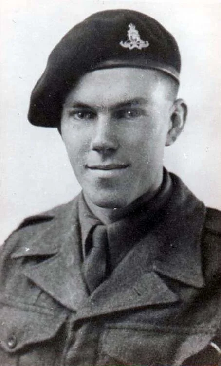 David_Phillips-born_1930