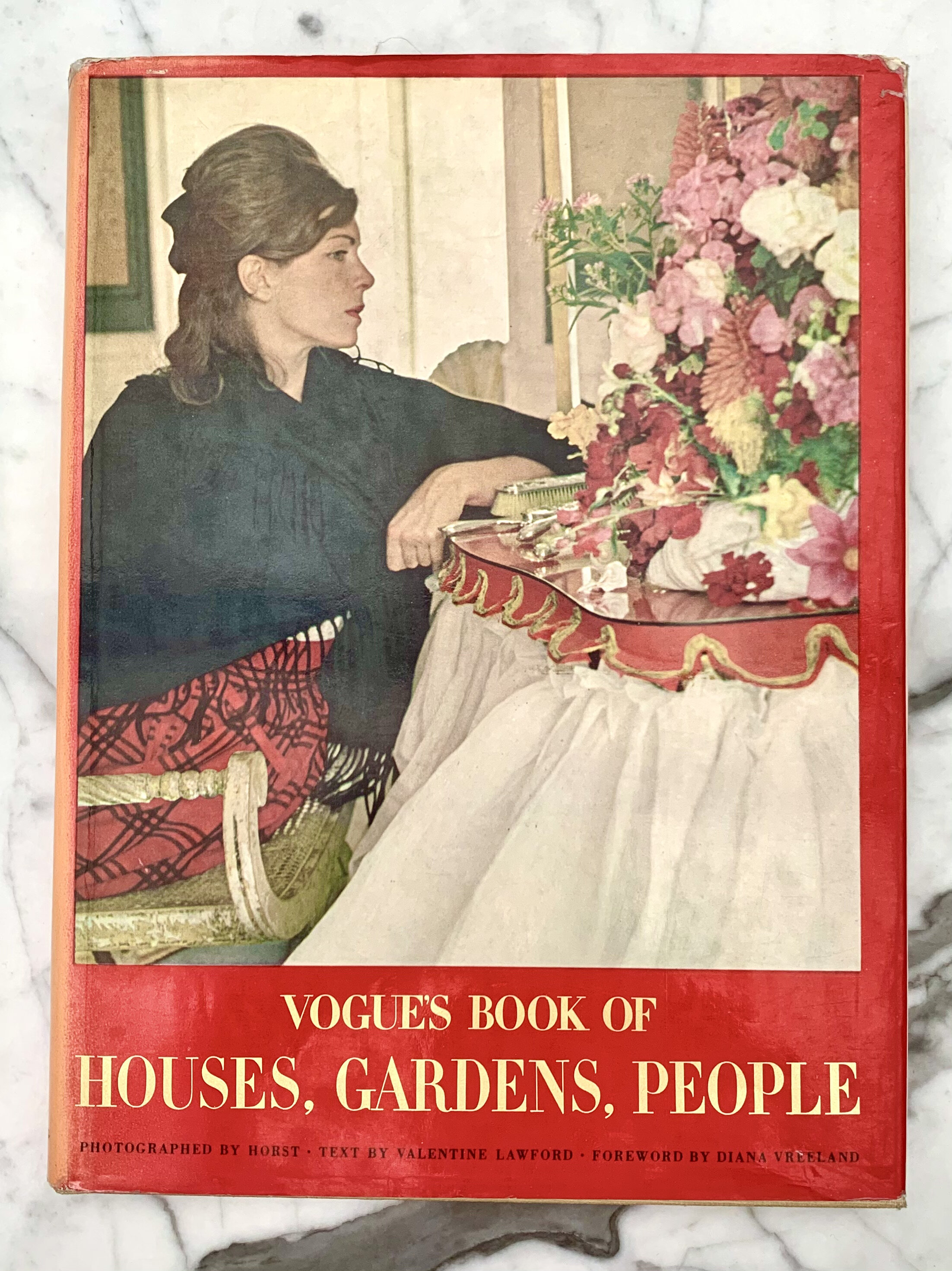 Vogue's Book of Houses, Gardens, People - Horst P Horst, The Viking Press 1968. 1st Edition in a Near Fine Condition. £300.00