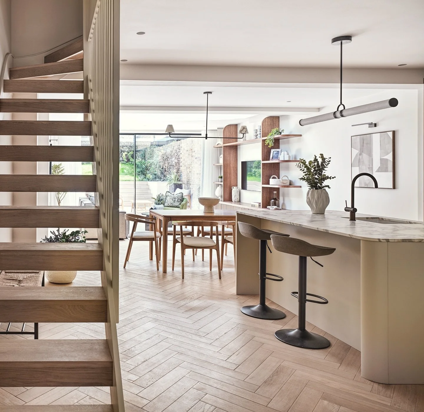 Just launched✨ 

Two beautifully developed Victorian homes in Earls Court Gardens, now staged to stand out. 

We partnered with @oreneliving to craft a calm, considered design scheme that highlights the architecture and attracts buyers.

One three-be