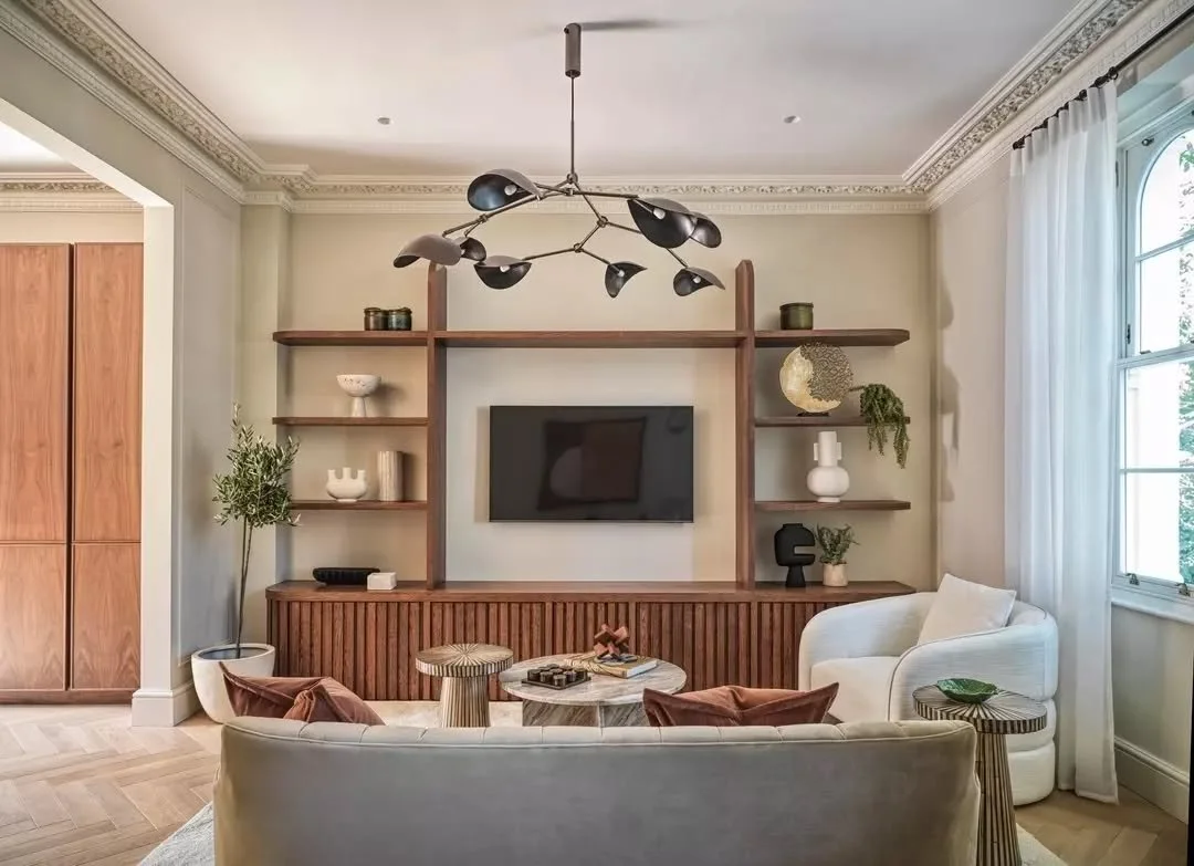 Designed to connect. Staged to sell.

We&rsquo;ve transformed two Victorian properties in Earls Court Gardens into market-ready homes with broad buyer appeal.

A calming palette, layered textures, and detail-driven styling, each space is dressed to e