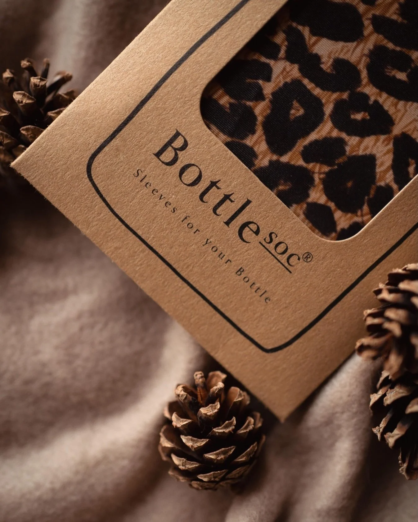 Rainy days, cosy layers and winter walks&hellip; December doesn&rsquo;t have to mean staying indoors. ❄️
And with a hands-free, kid-proof Bottle Soc, your little one can stay hydrated on every adventure... without you reminding them every five minute