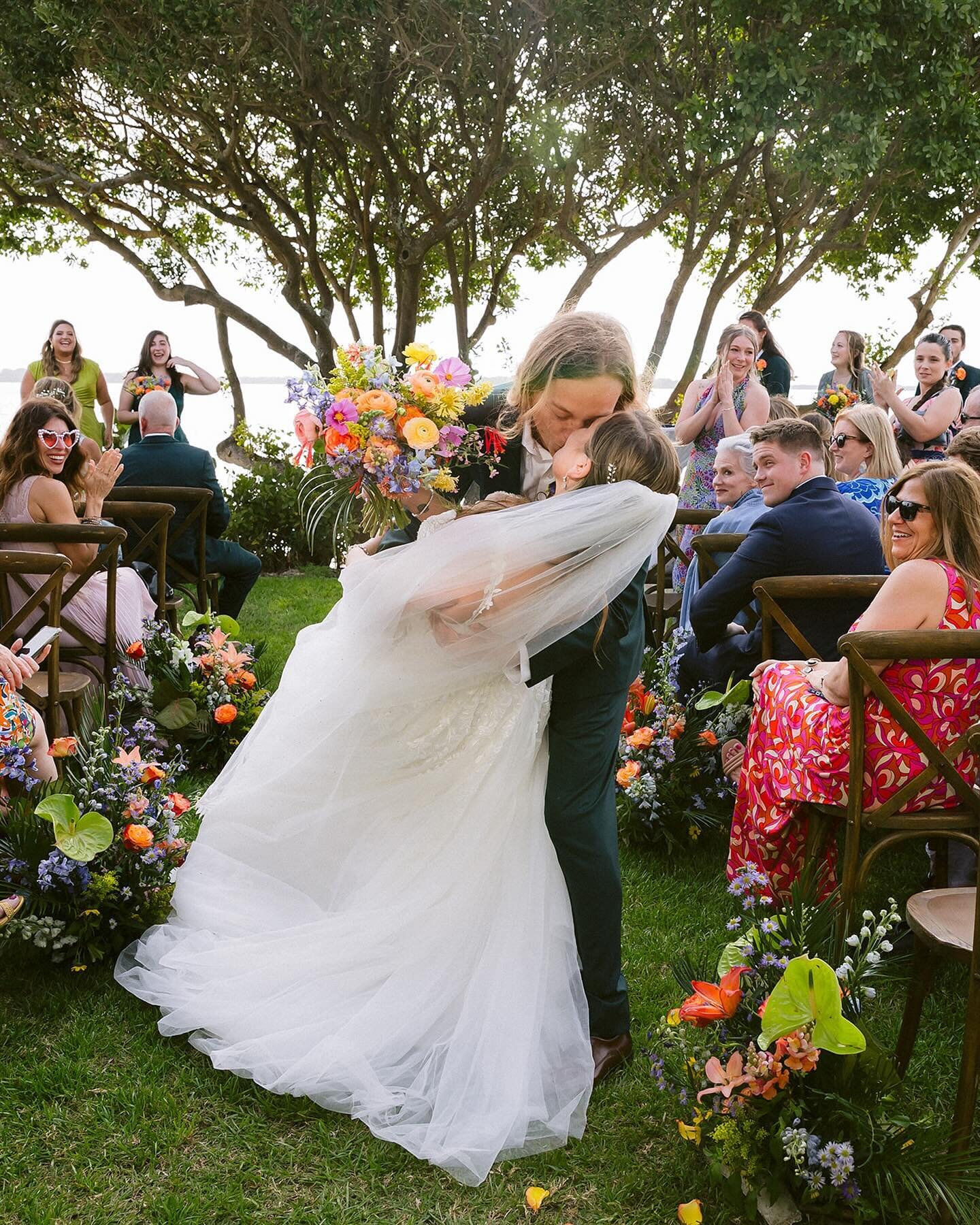 @melanie_baud and Aeden, can you get married again so we can repeat this next year? 
🌊
Such a joy to be a part of this celebration at @tbwweddings I felt so at home in this venue full of native plants and water views. As I placed my aisle marker flo