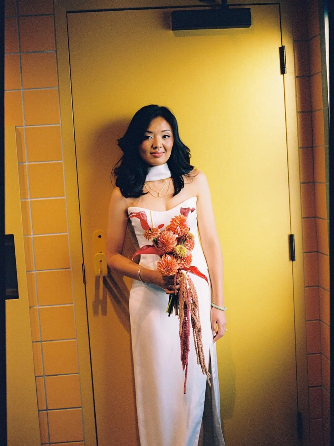 You&rsquo;ve heard of outfit changes for the bride, but have you heard of two bridal bouquets? We surprised @nhixoxo with a bonus bouquet for her reception just for funsies.

Which is your fav- minimalist or maximalist?

Photographer @katelynrose_pho