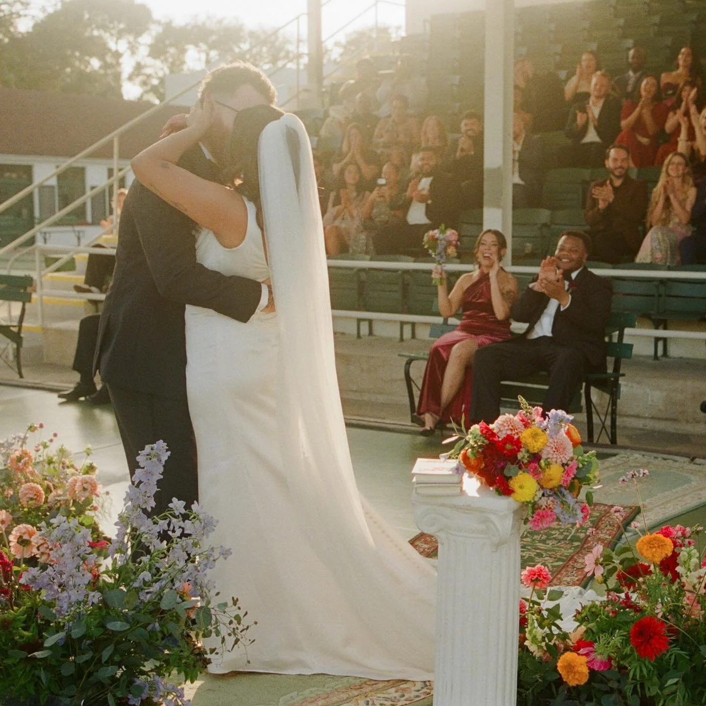 OK, so this is a little bit embarrassing, but part of my design process is that I come up with little fictional stories to go along with my flower installations. 🤓 Nothing too elaborate, just little phrases and vignettes to anchor me in the essence 