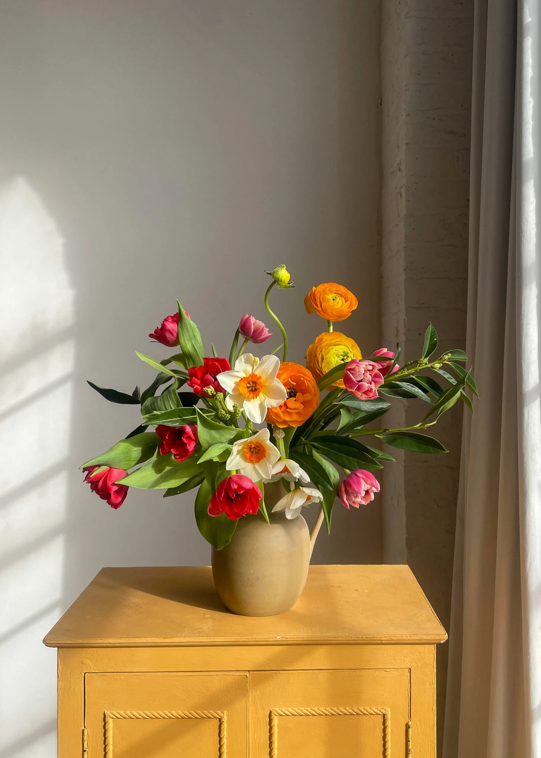  UK - Uncut Stems Flower Subscription  
Seasonal flowers every fortnight, what a treat!