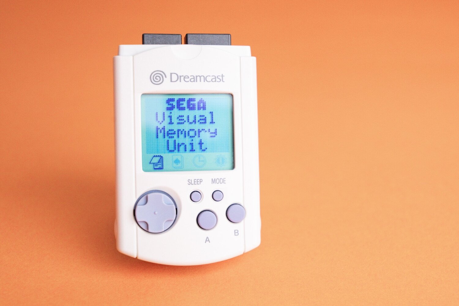 SEGA Dreamcast VMU with New Batteries - White — GGDreamcast