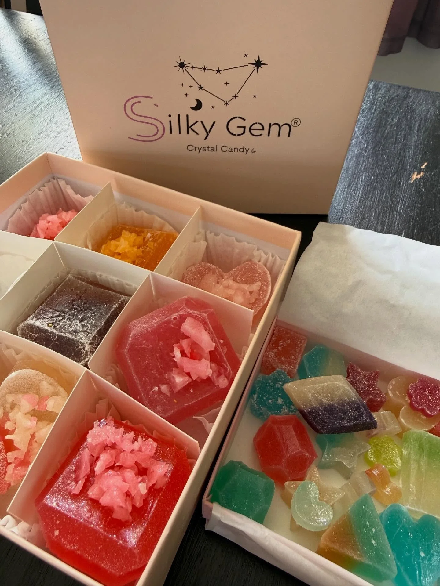 @silky.gem Valentine Collection is out! Use my code EVIE10 to save! These are the best candies 💎🍬🍭

gf/v 

💎💎💎 Do you love the asmr sounds?