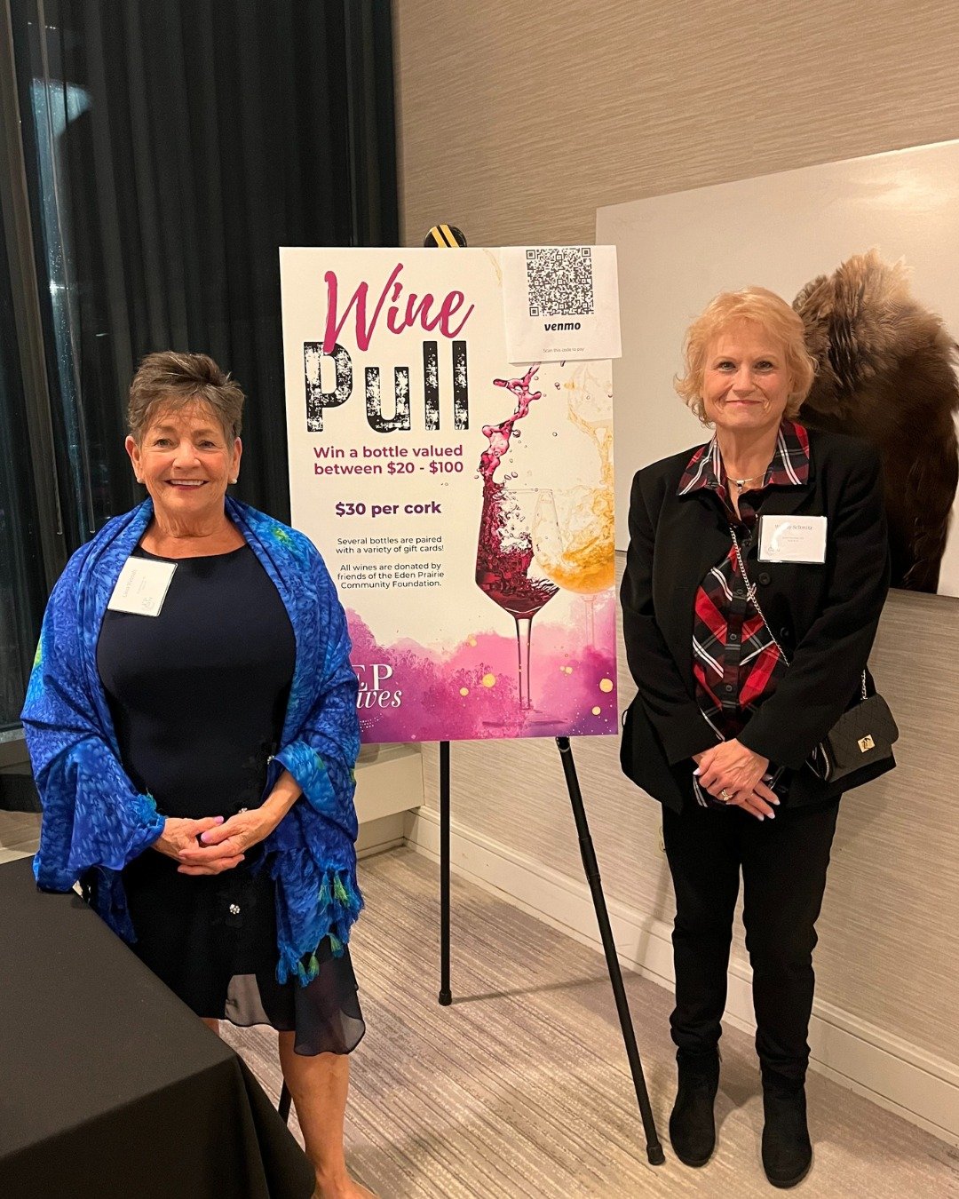 Talk about a good friend! π Wendy from the Eden Prairie - City Government is the friendly face who welcomes everyone with a smile—and she also makes sure Maria’s Voice prevention materials are easy to find and available for all.
Wendy,