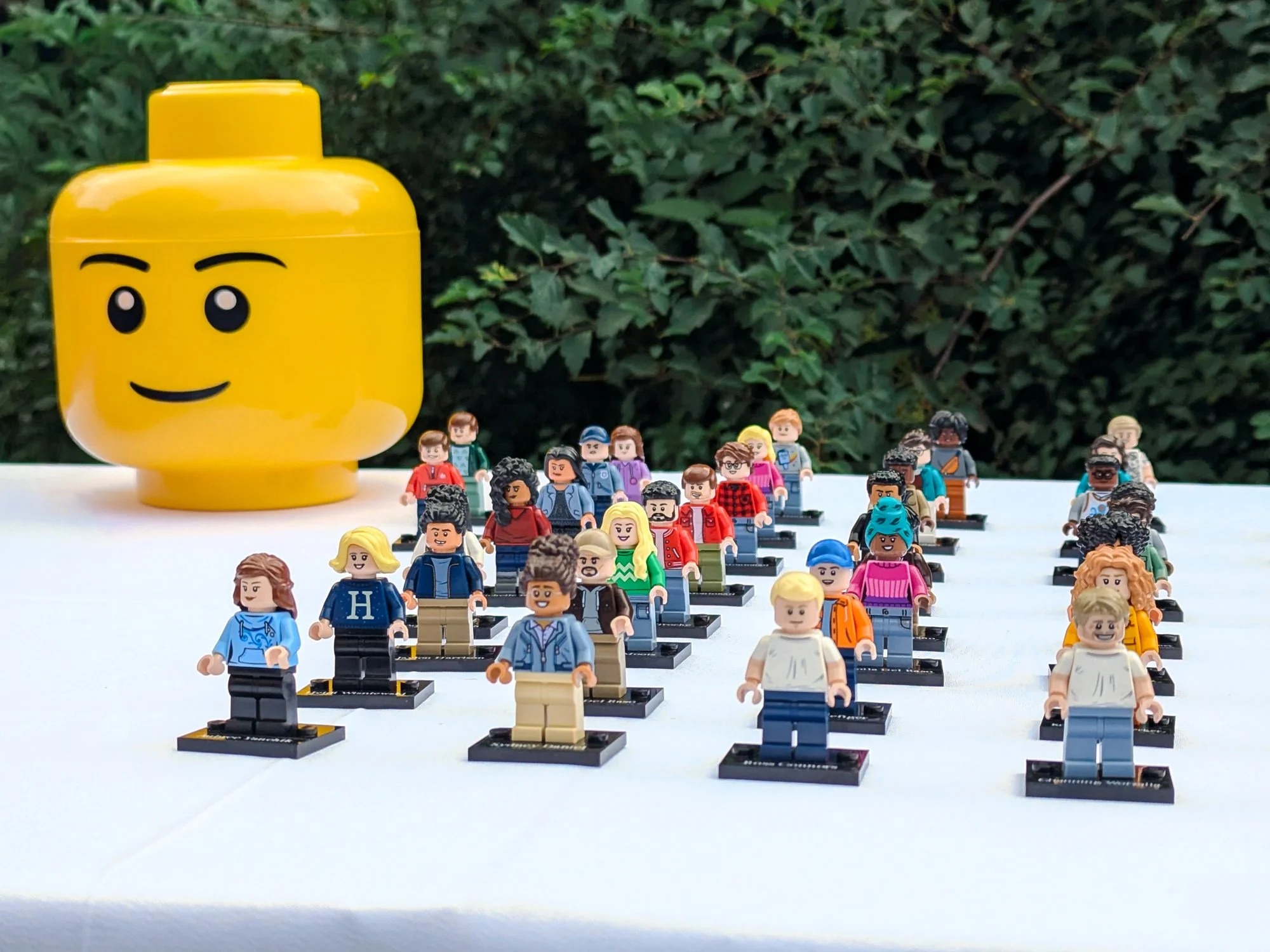 Custom minifigures for each guest at a wedding