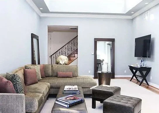 132 S Maple Dr PH4, Beverly Hills, CA 90212