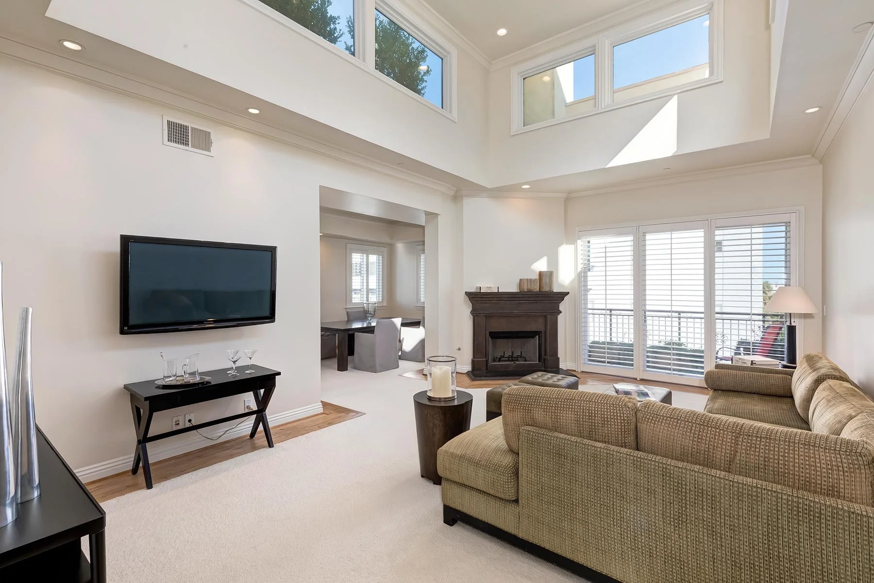 132 N. Palm Drive #PH4, Beverly Hills 90212