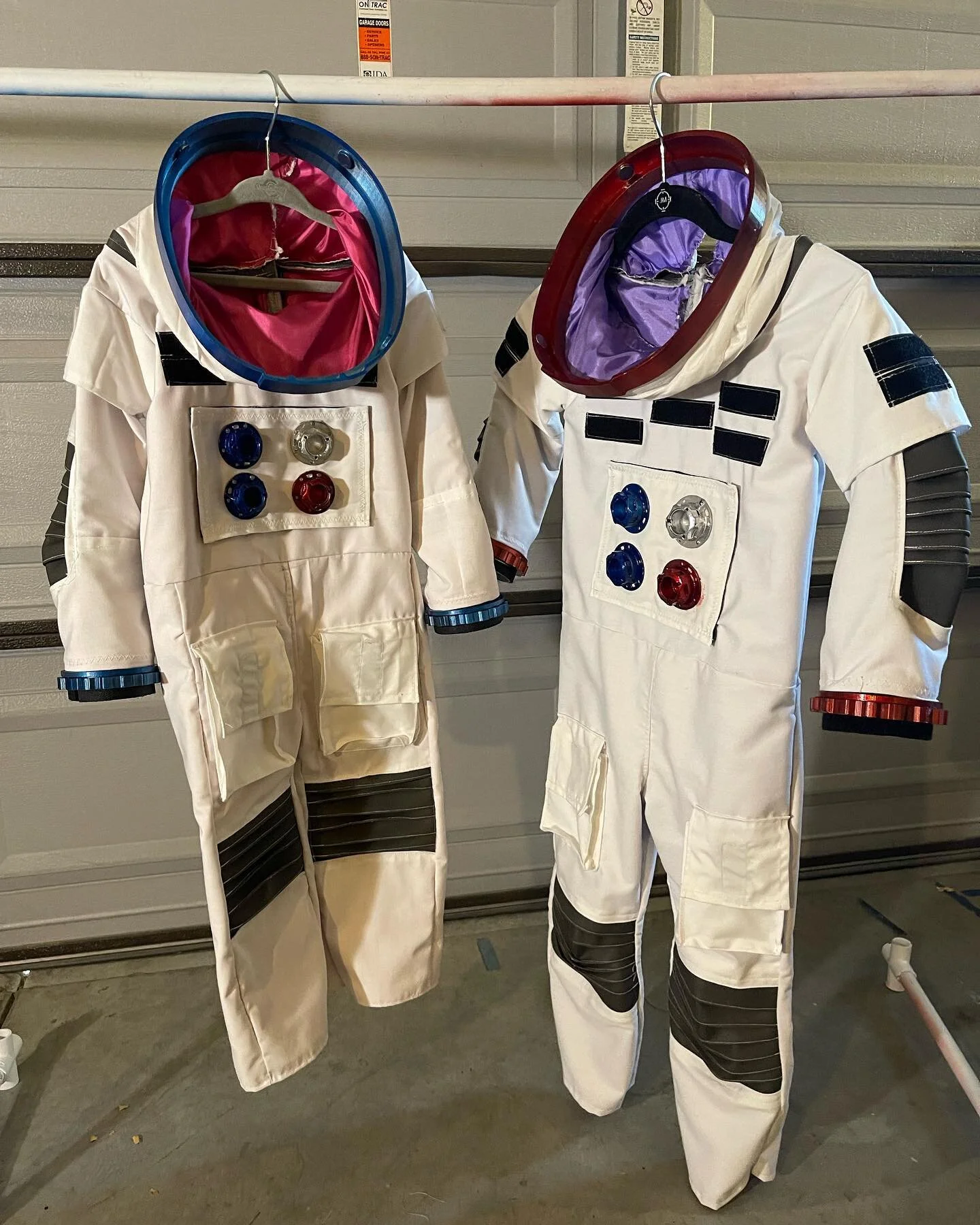 Main cloth portions are done! Onto the smaller pieces, gloves and helmet mods! 

#kidscosplay #cosplay #SpaceshipPlayhouse #EarlyEducation #NASA #SpaceTravel #Inspiration #DreamingBig #Science #STEMEducation #FutureAstronauts #ImaginationStation #Spa