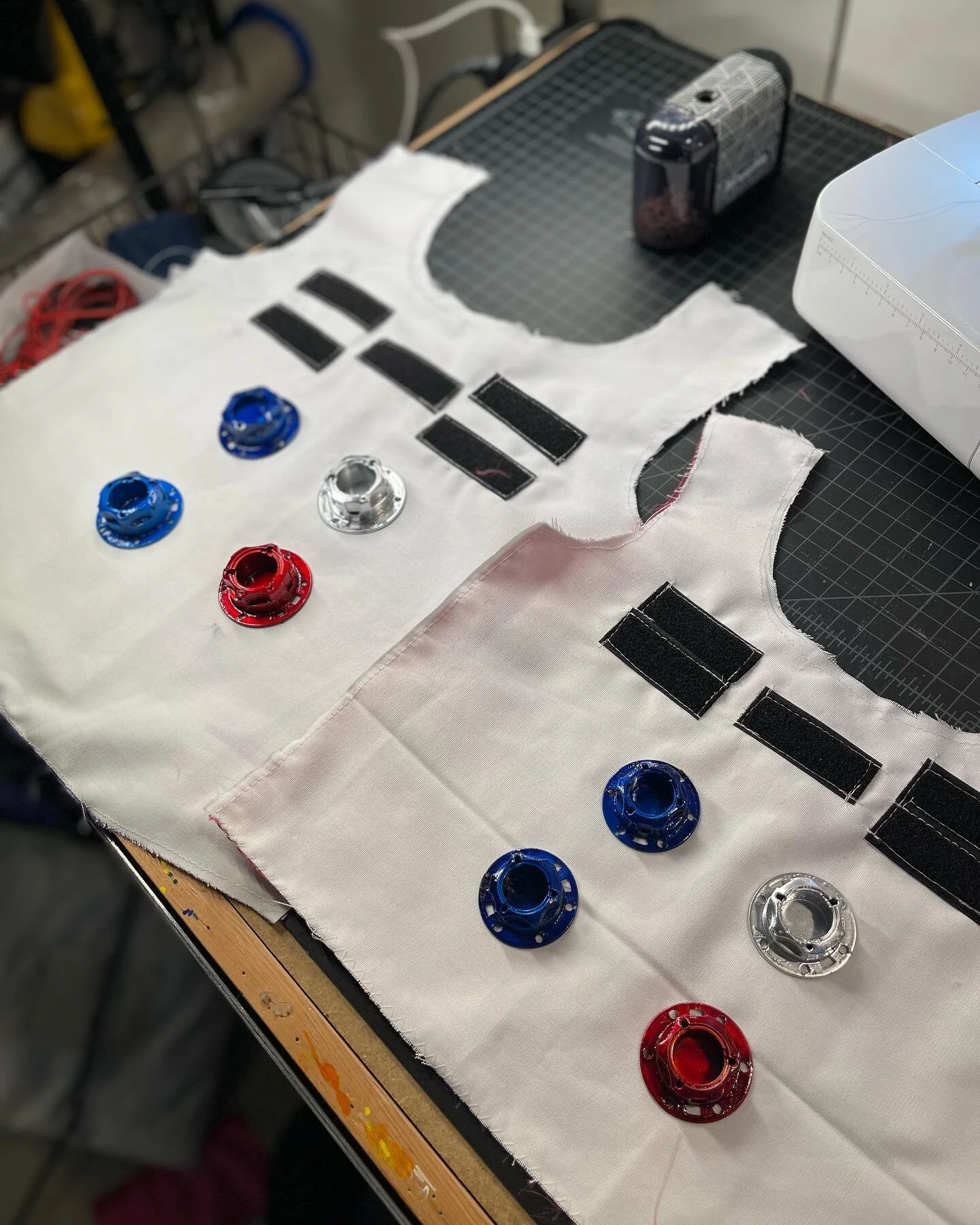 New spacesuits in the works! 

#diyspacesuits #diyspaceship #nasainspired #earlyeducation #costuming #cosplay #nasa