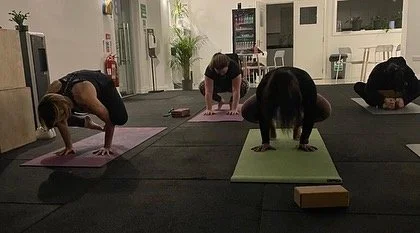 The huge benefits of strength and resistance training 🏋️&zwj;♀️for women over 40  during peri menopause at menopause and beyond can&rsquo;t be underestimated. 
Sarcopenia or loss of muscle mass happens quickly with age if you don&rsquo;t do enough s