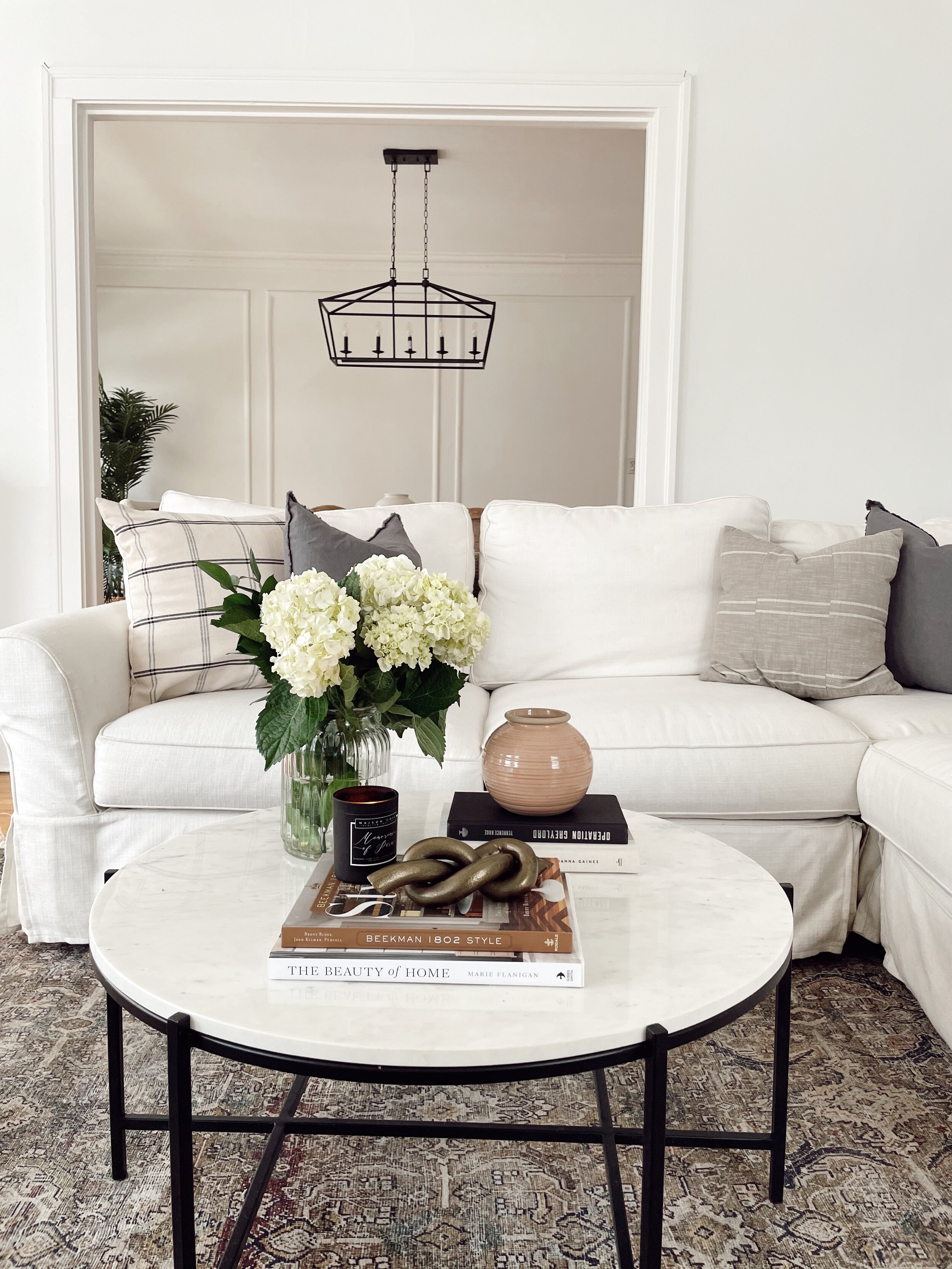 Tips For Styling A Round Coffee Table