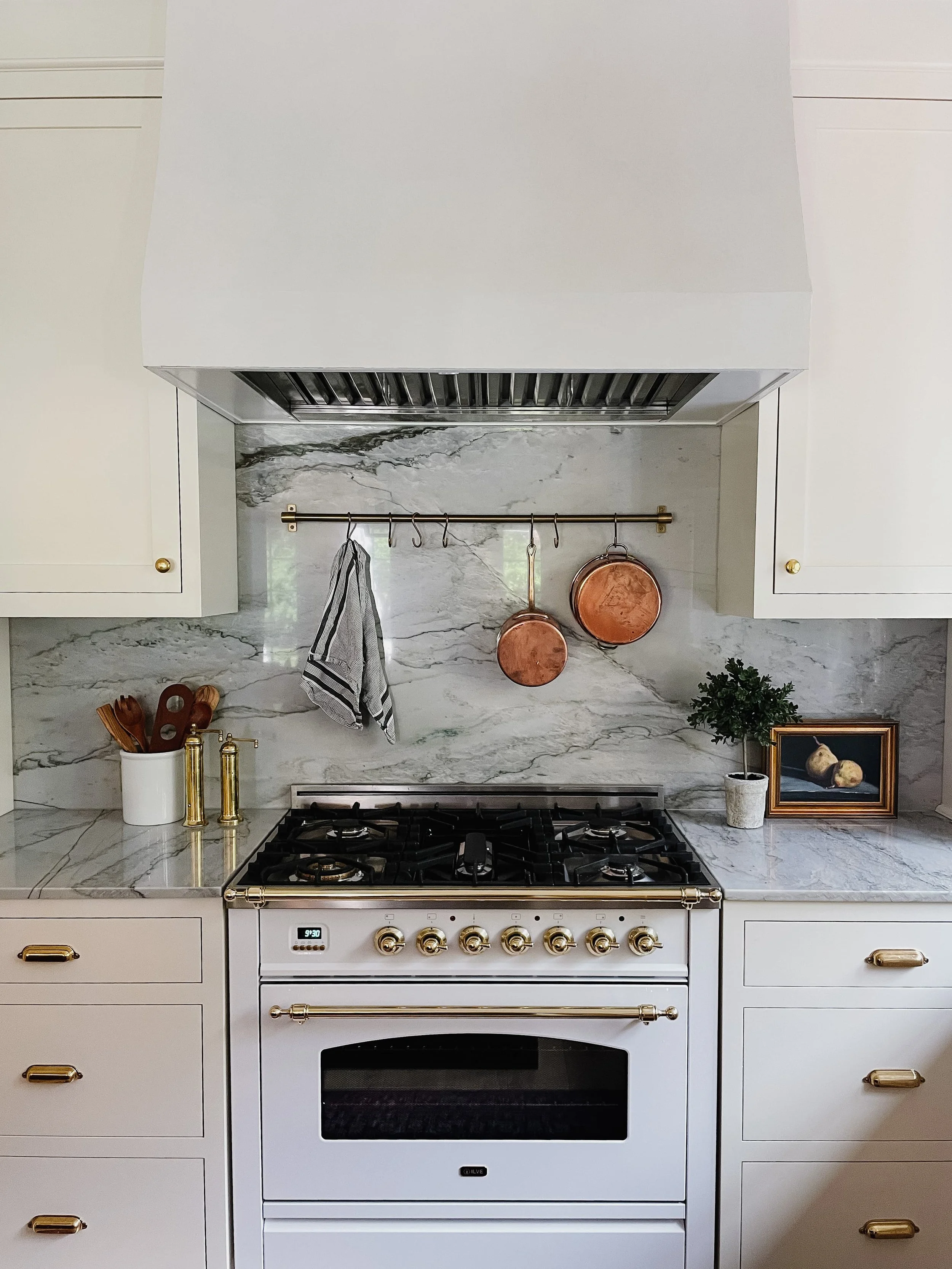 Hang Kitchen
