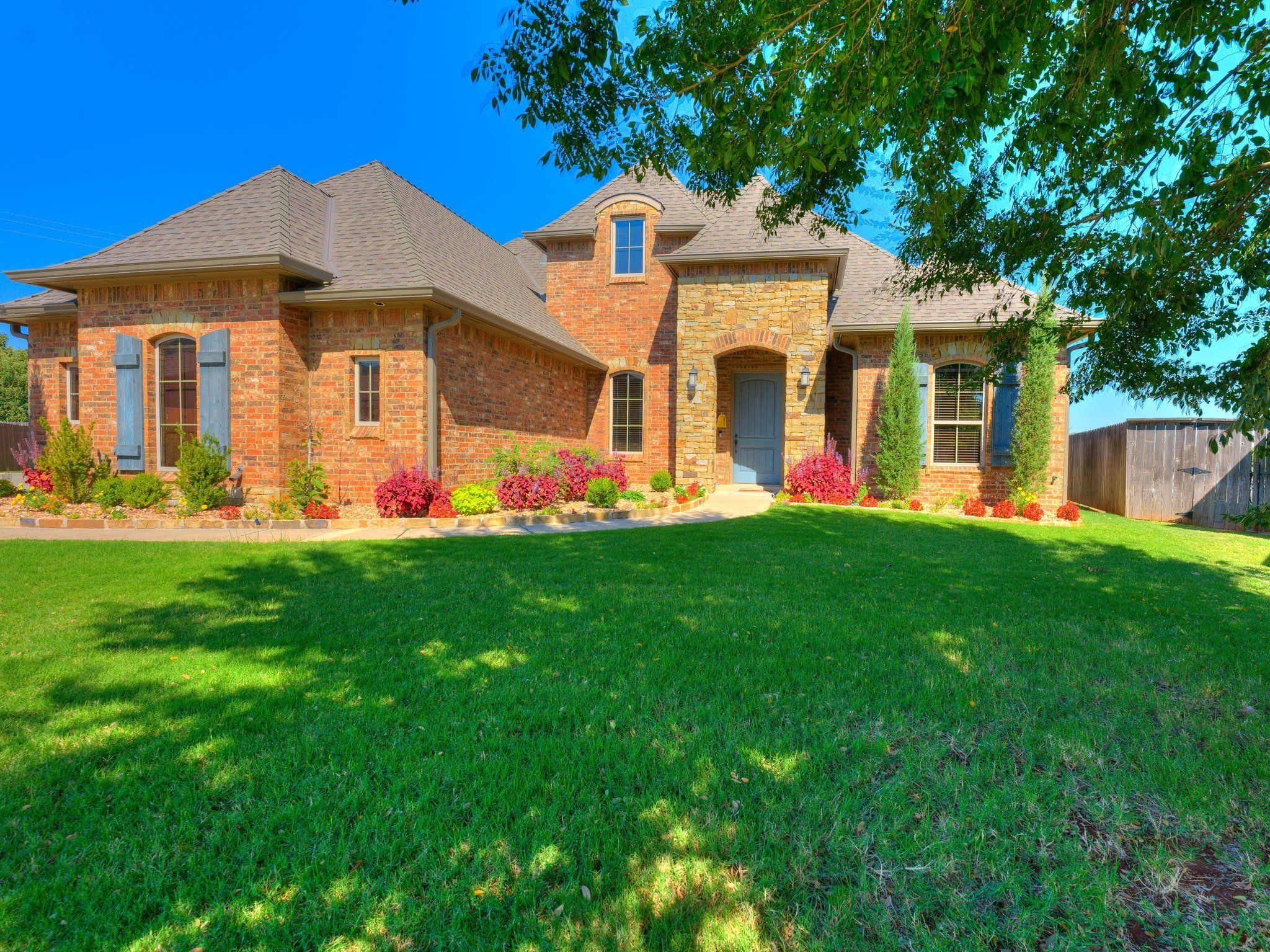 17717 Griffin Cove Court - SOLD in 12 Days