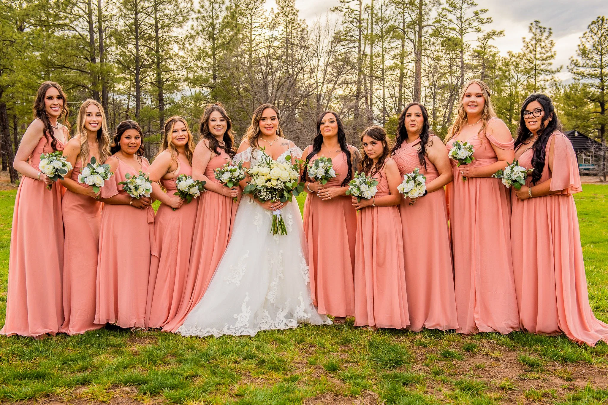 Grace-and-Ivory_Pinetop-Lakeside-Arizona_Bridesmaid-Poses_Wedding-Photographer.jpg