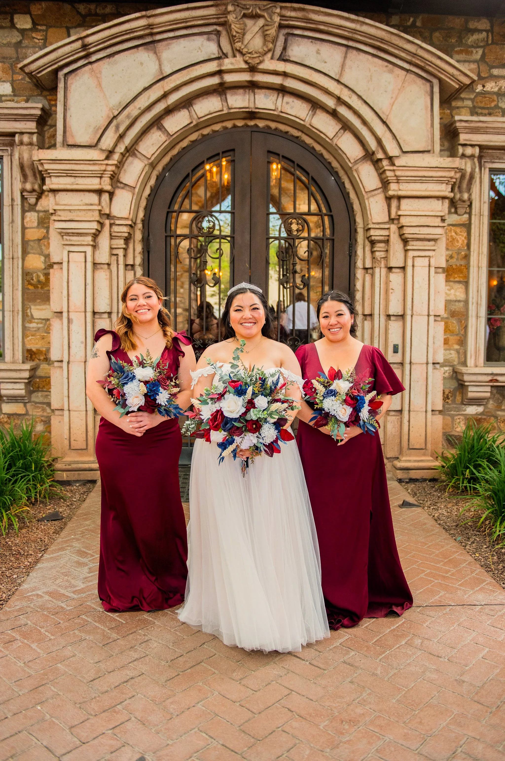 Villa-Siena_Gilbert-Arizona_Bridesmaid-Poses_Wedding-Photographer.jpg