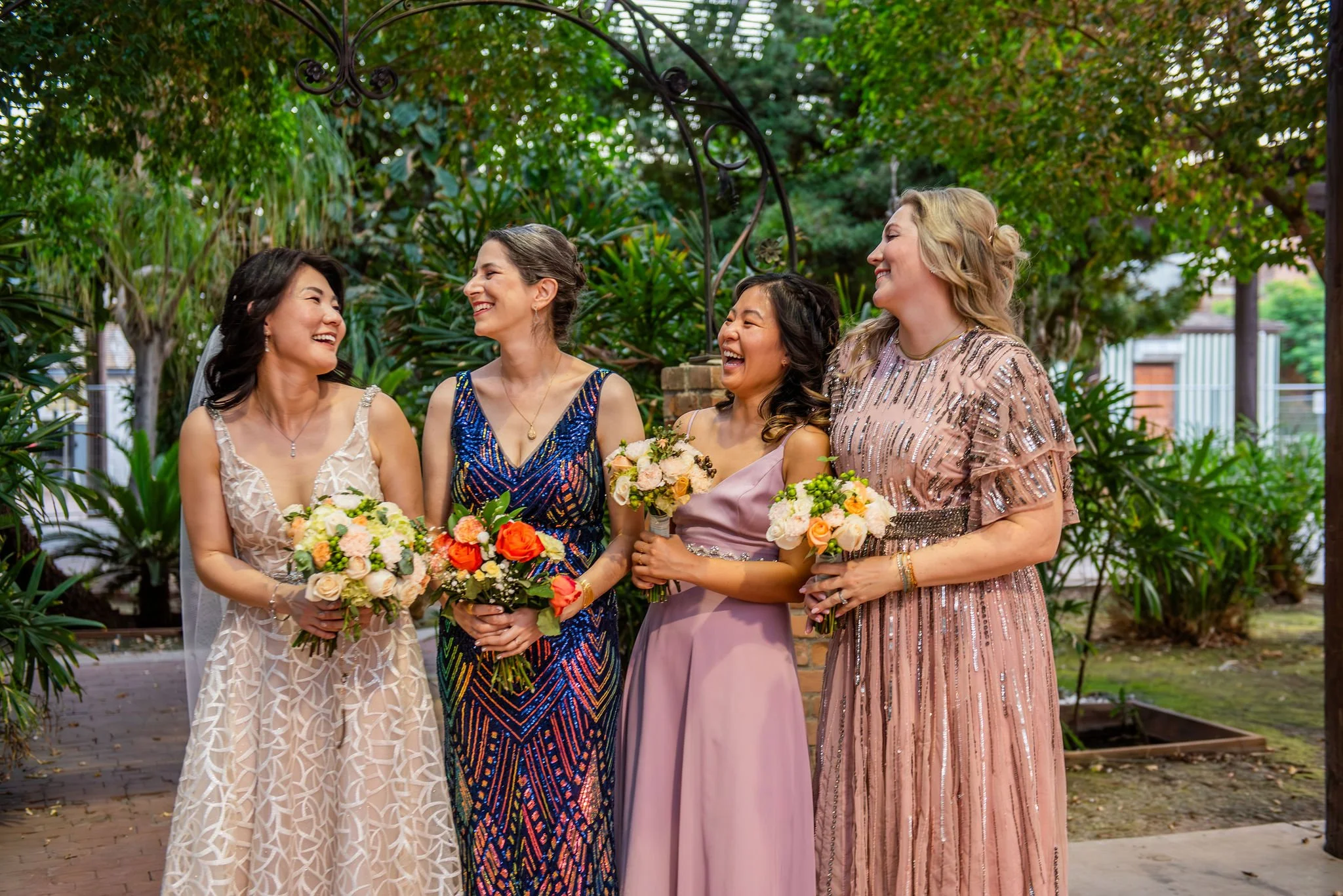 The-Duce_Heritage-Square_Downtown-Phoenix-Arizona-Wedding-Photographer_Bridesmaid-Poses.jpg