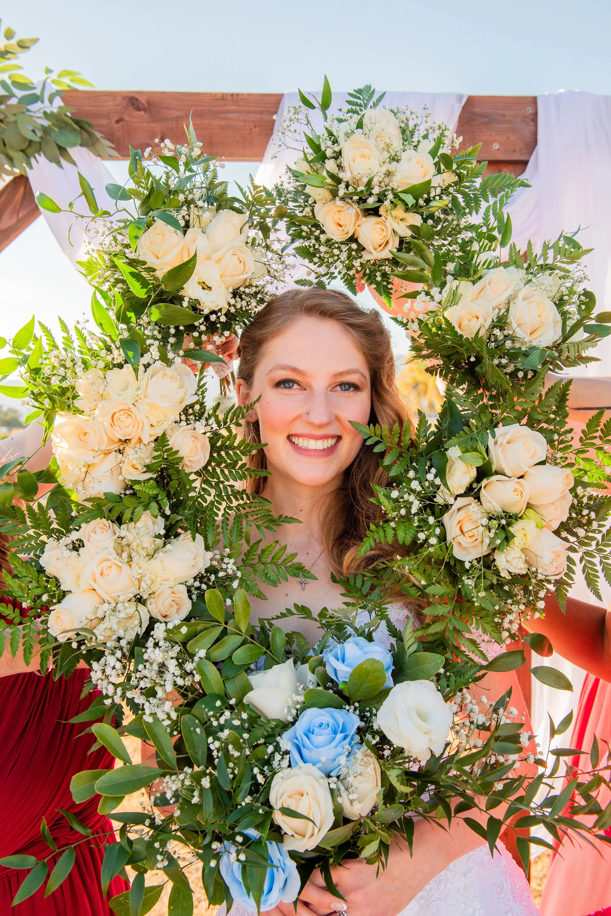 Backyard-Wedding_Waddel-Arizona_Bridesmaid-Poses_Wedding-Photographer.jpg