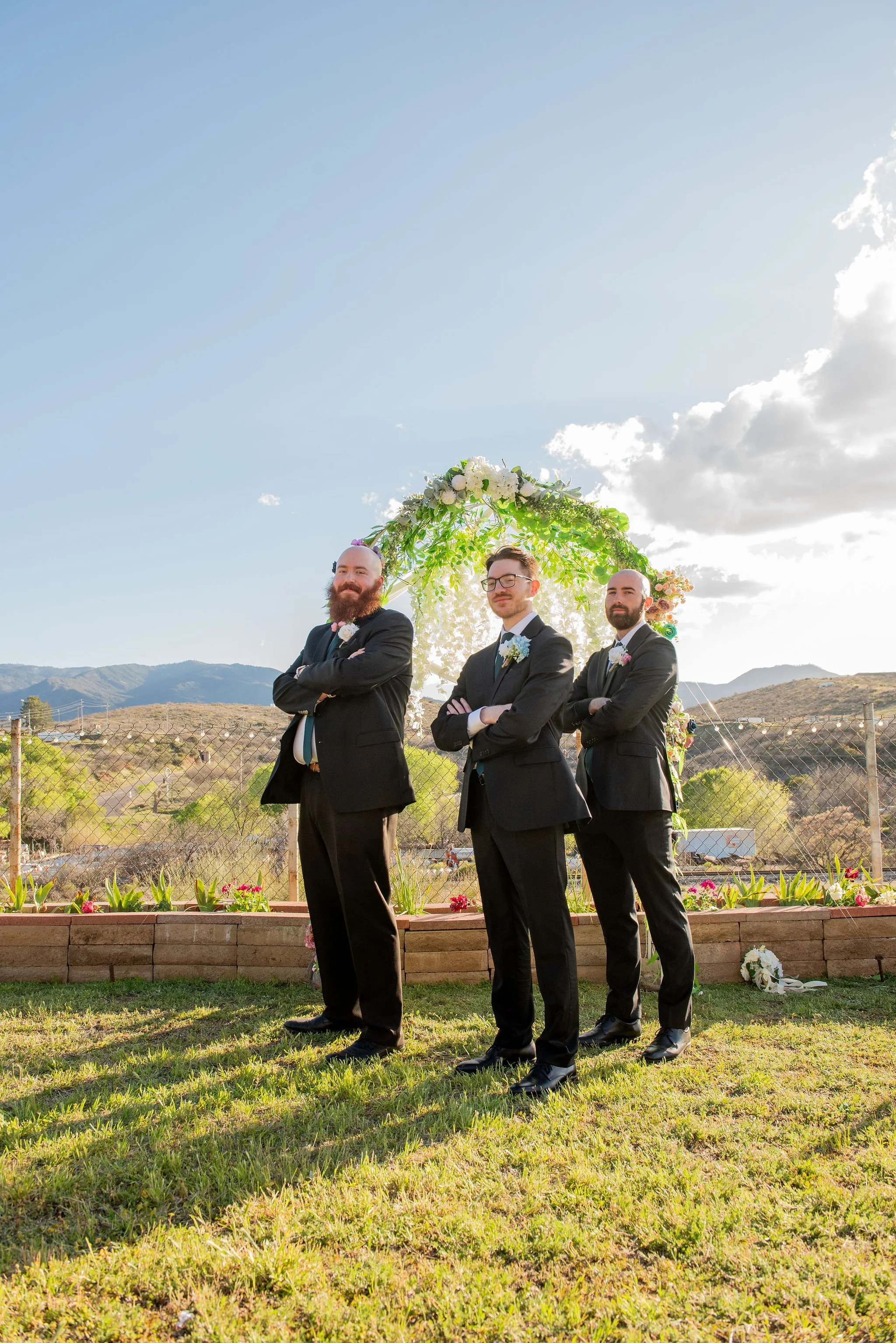 Backyard-Wedding_Globe-Arizona_Wedding-Photographer_Groomsmen-Poses.jpg