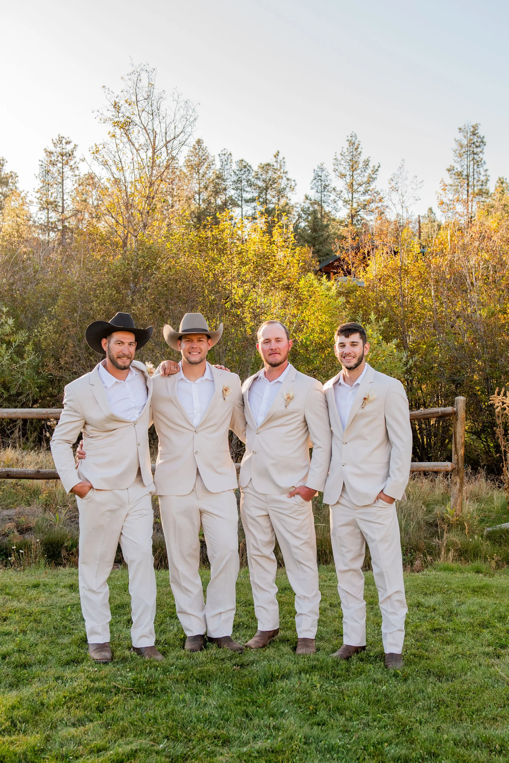 The-Lost-Resorts_Greer-Arizona_Wedding-Photographer_Groomsmen-Poses.jpg