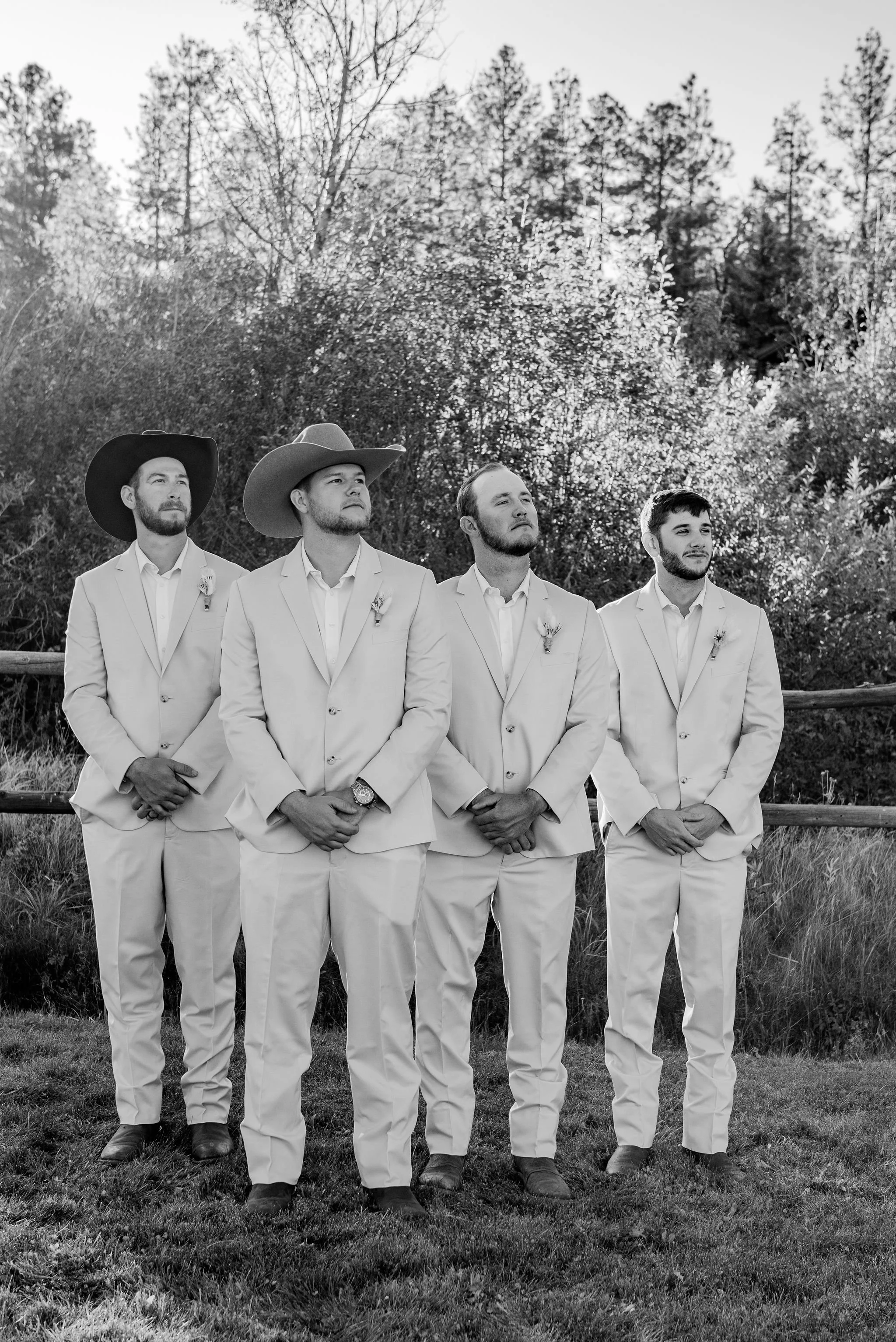 The-Lost-Resorts_Greer-Arizona_Wedding-Photographer_Groomsmen-Poses.jpg