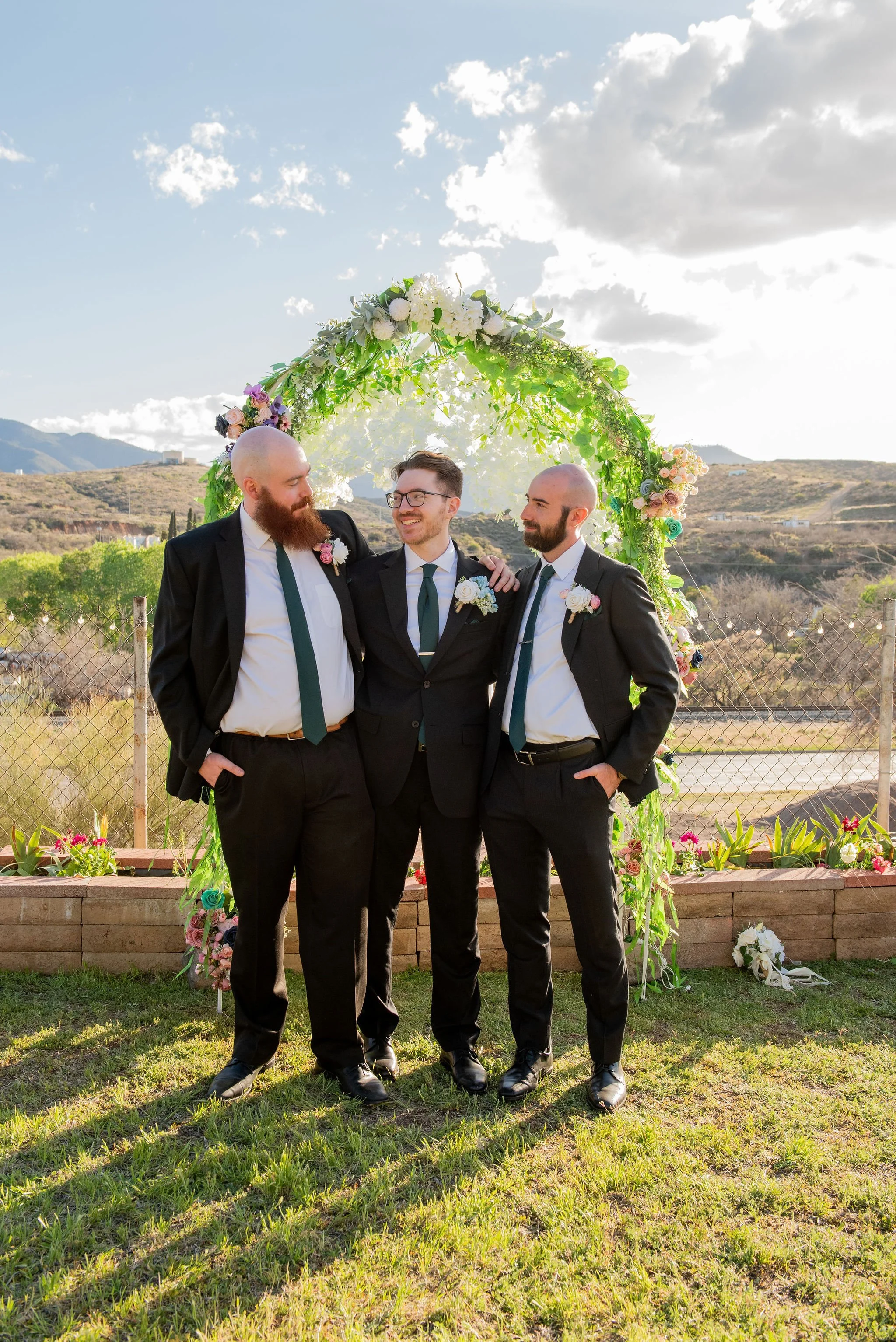 Backyard-Wedding_Globe-Arizona_Wedding-Photographer_Groomsmen-Poses.jpg