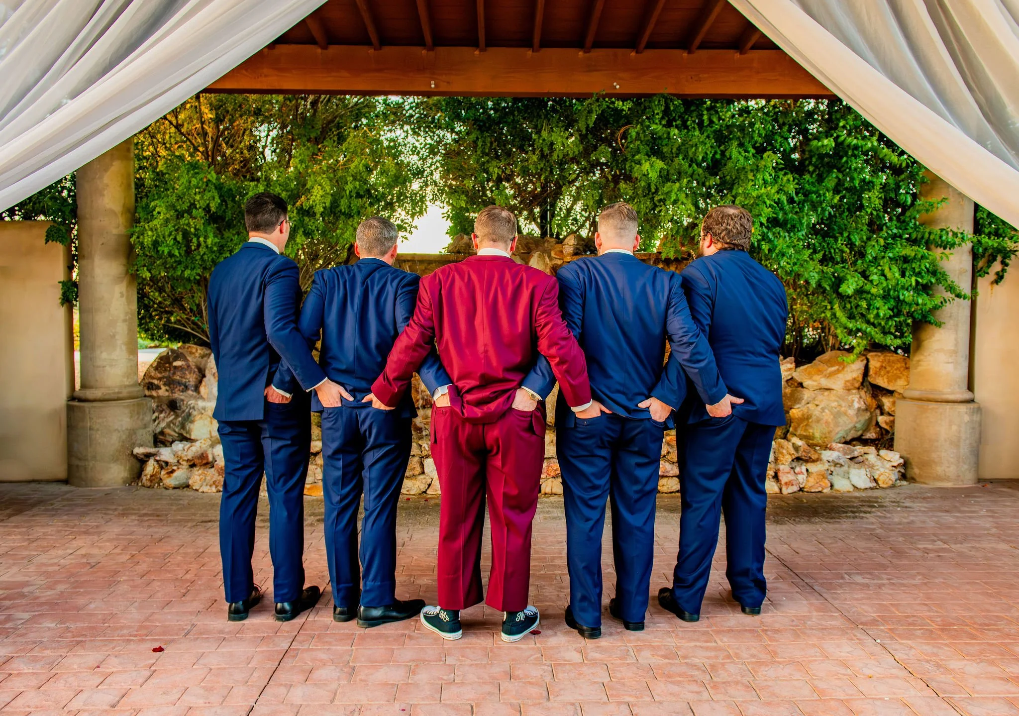 Colby-Falls_Wedgewood-Weddings_Gilbert-Arizona-Groomsmen-Poses.jpg
