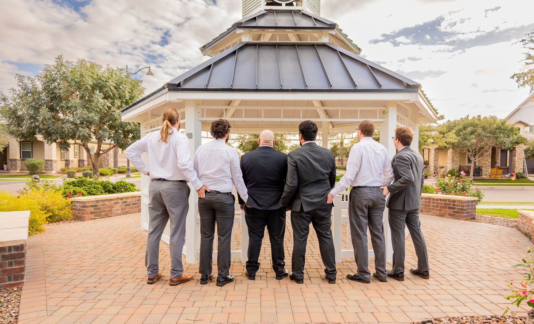 Mulberry-Clubhouse_Mesa-Arizona_Wedding-Photographer_Groomsmen-Poses.jpg