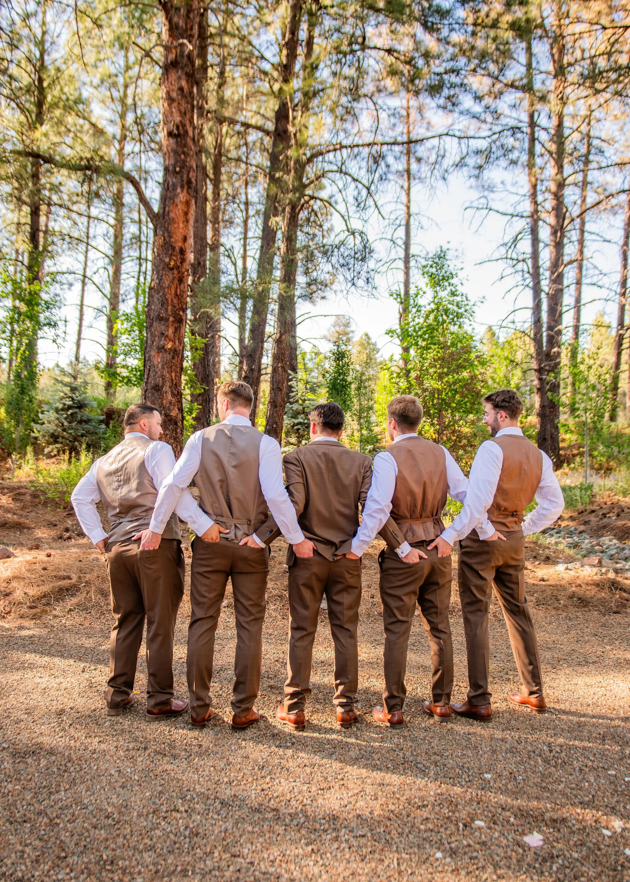 Serendipity_Flagstaff-Arizona_Wedding-Photographer_Groomsmen-Poses.jpg